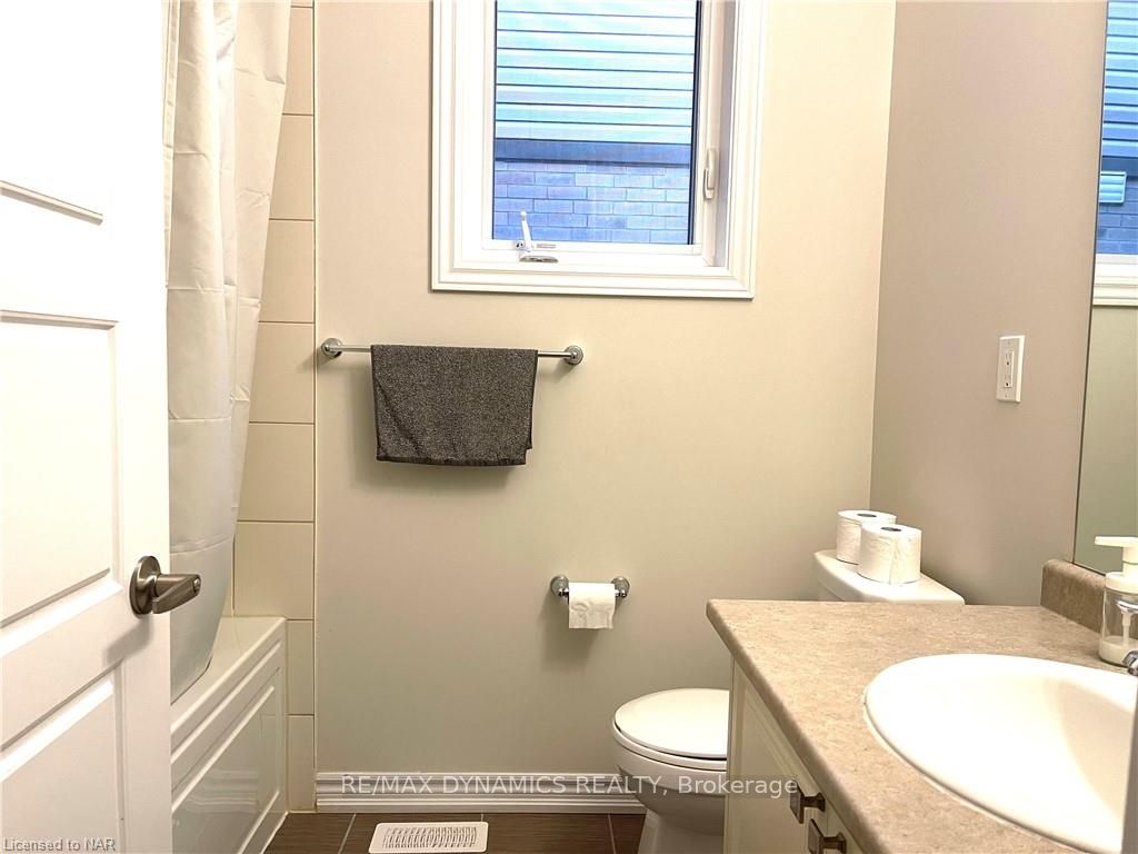 Photo 20 of 6 Explorer Way, Thorold, Rolling Meadows — HOMEH