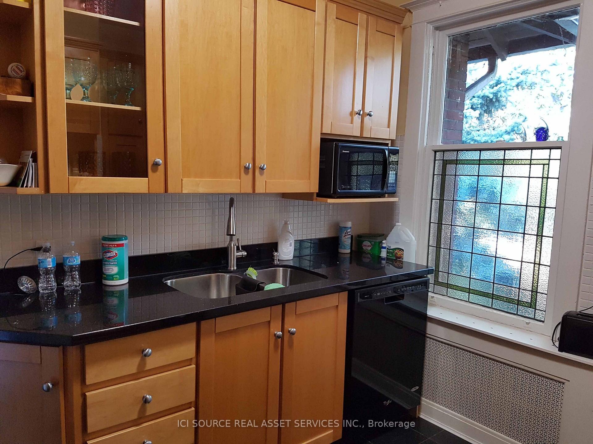 Photo 11 of Unit 2, 45 A Benlamond Avenue, Toronto, East End-Danforth — HOMEH