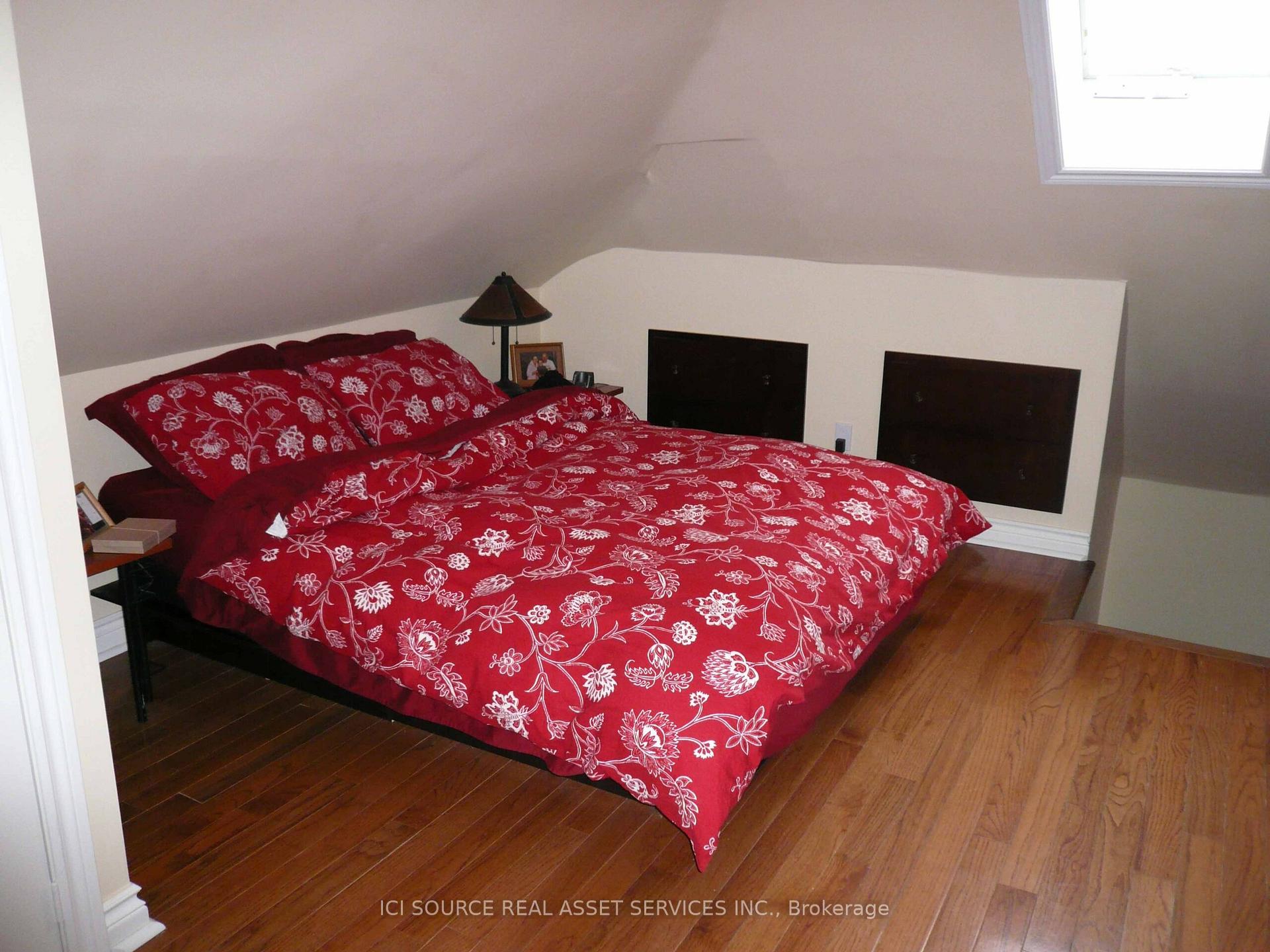 Photo 17 of Unit 2, 45 A Benlamond Avenue, Toronto, East End-Danforth — HOMEH