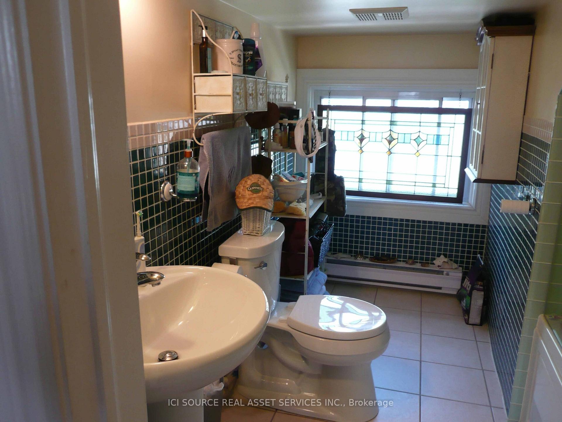 Photo 19 of Unit 2, 45 A Benlamond Avenue, Toronto, East End-Danforth — HOMEH