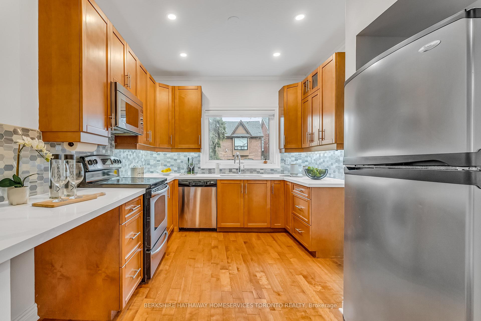 Photo 4 of 304 Withrow Avenue, Toronto, Blake-Jones — HOMEH