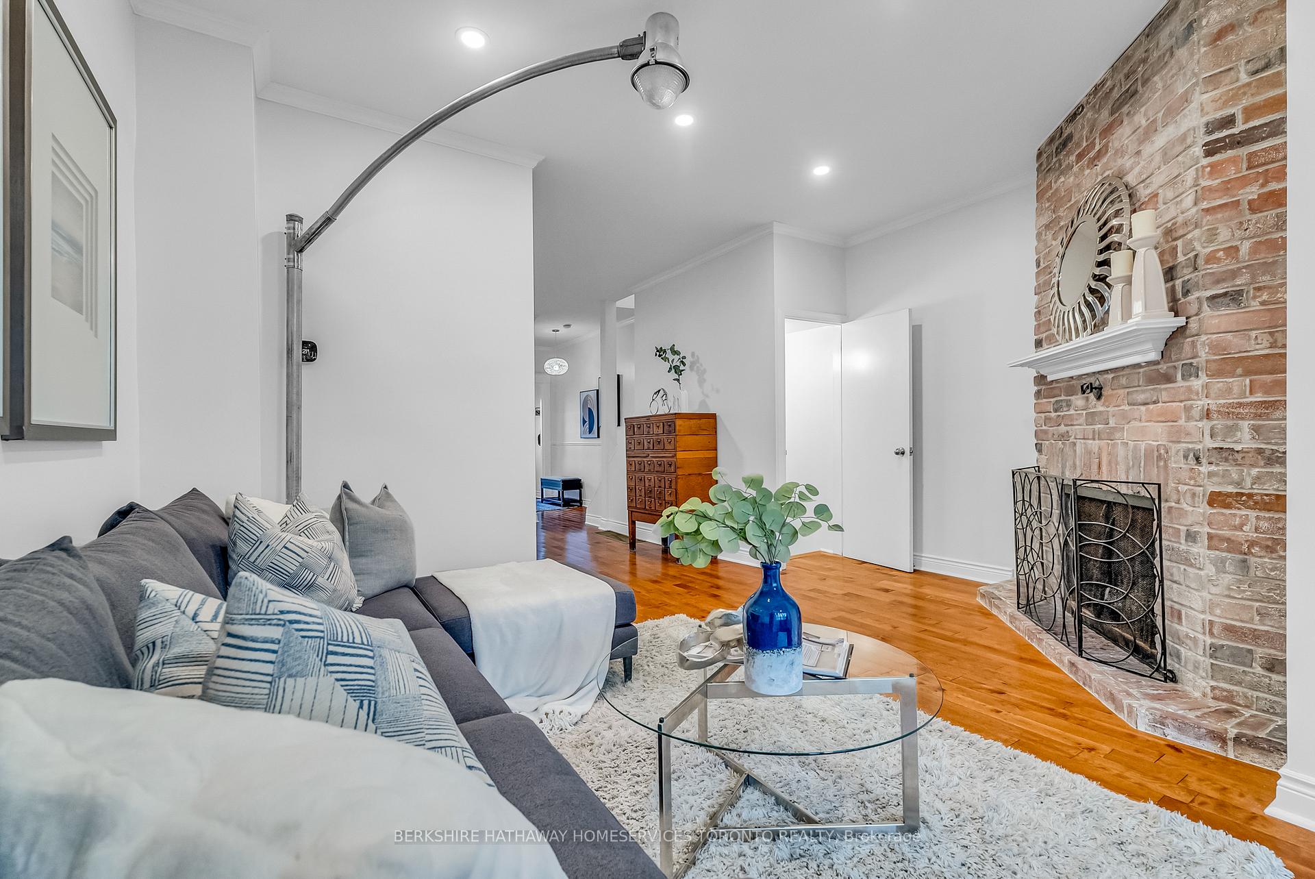 Photo 15 of 304 Withrow Avenue, Toronto, Blake-Jones — HOMEH