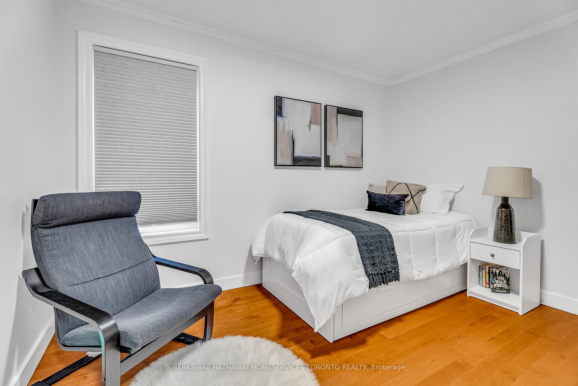 Photo 25 of 304 Withrow Avenue, Toronto, Blake-Jones — HOMEH