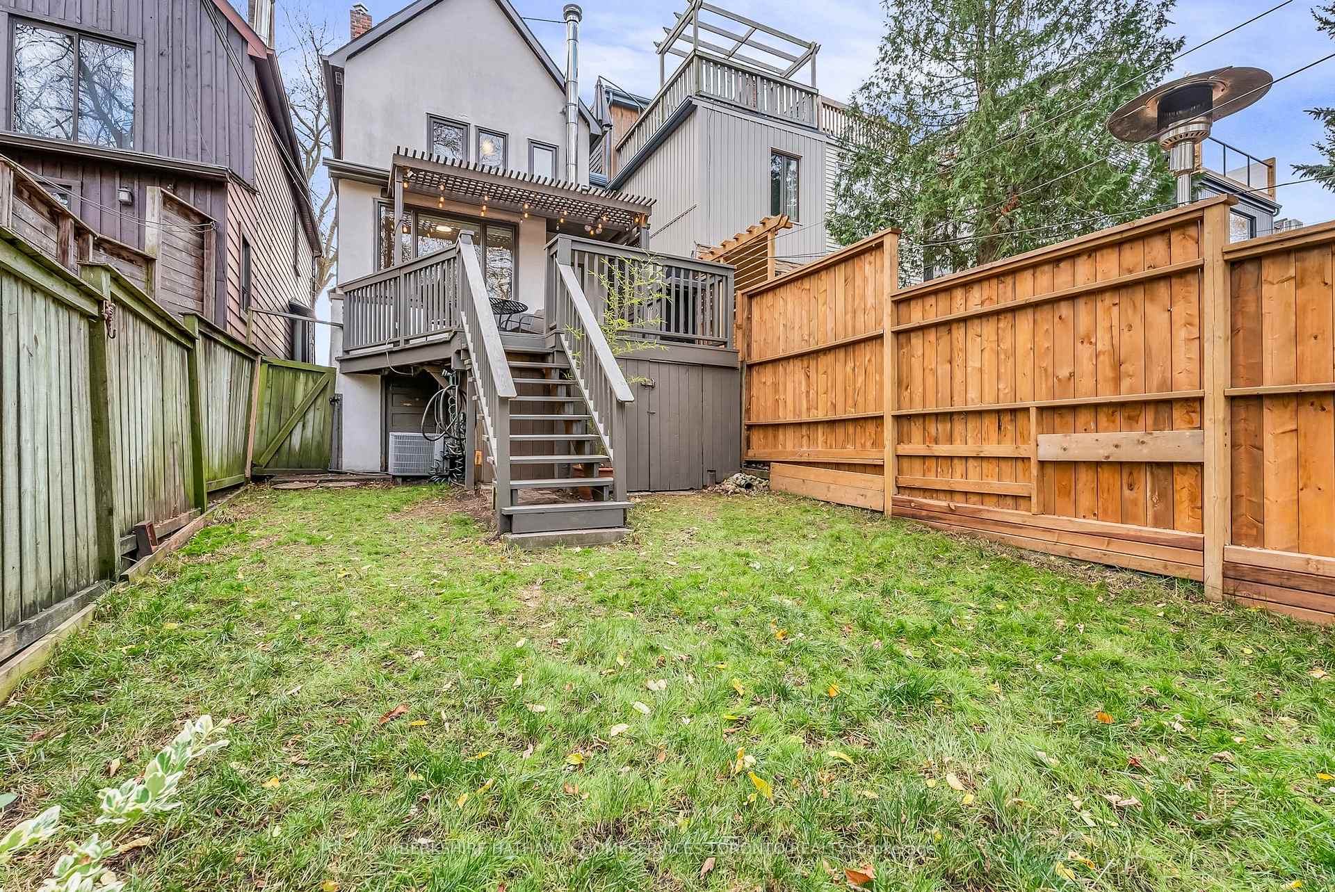 Photo 37 of 304 Withrow Avenue, Toronto, Blake-Jones — HOMEH