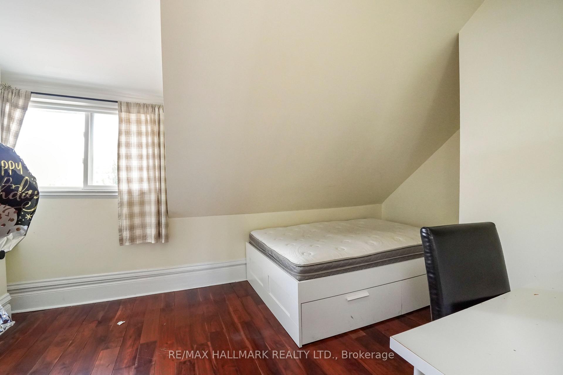 Photo 8 of Unit Unit 2, 702 Bathurst Street, Toronto, Palmerston-Little Italy — HOMEH