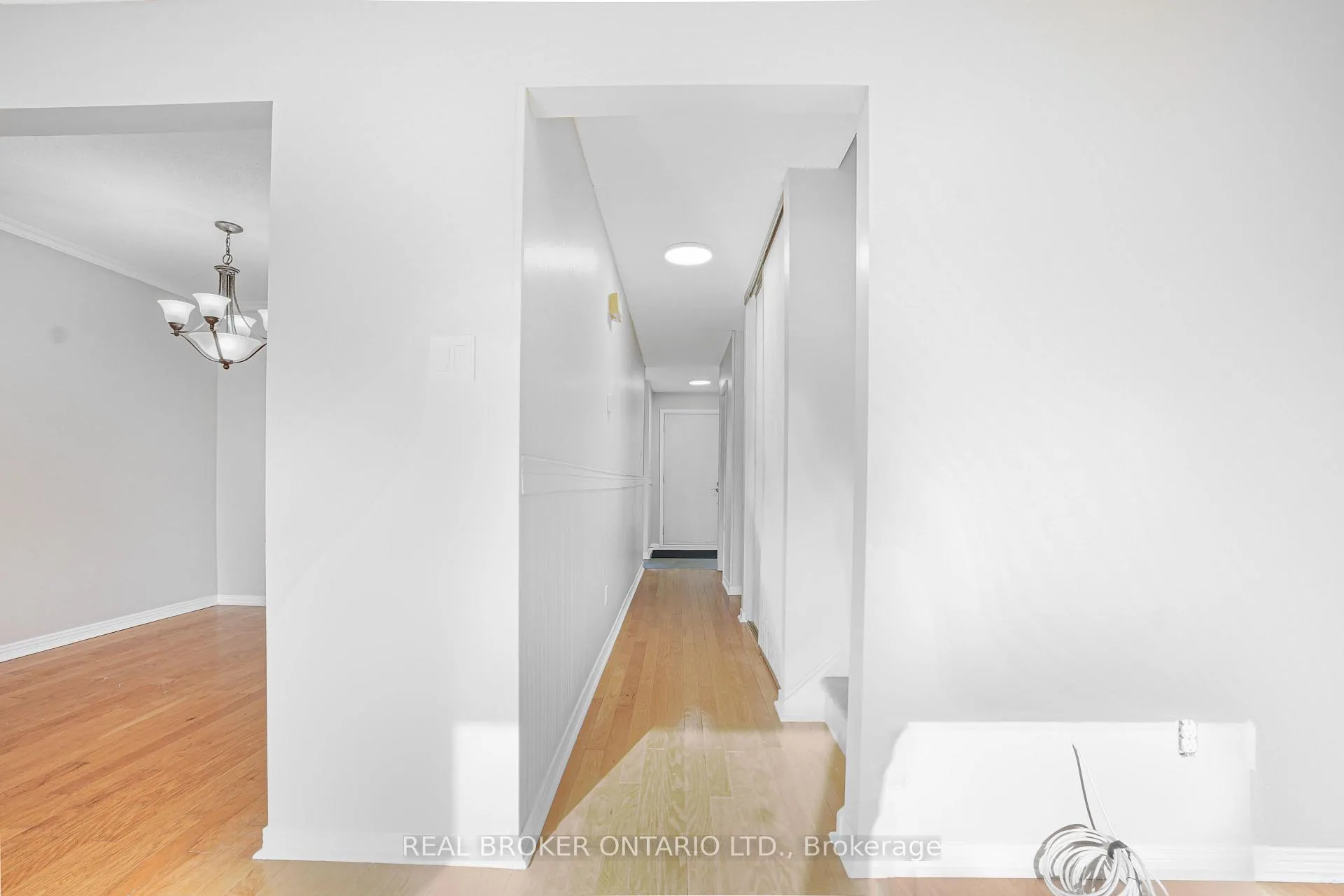 Photo 3 of Unit 10, 890 Cahill Drive W, Ottawa, Hunt Club — HOMEH