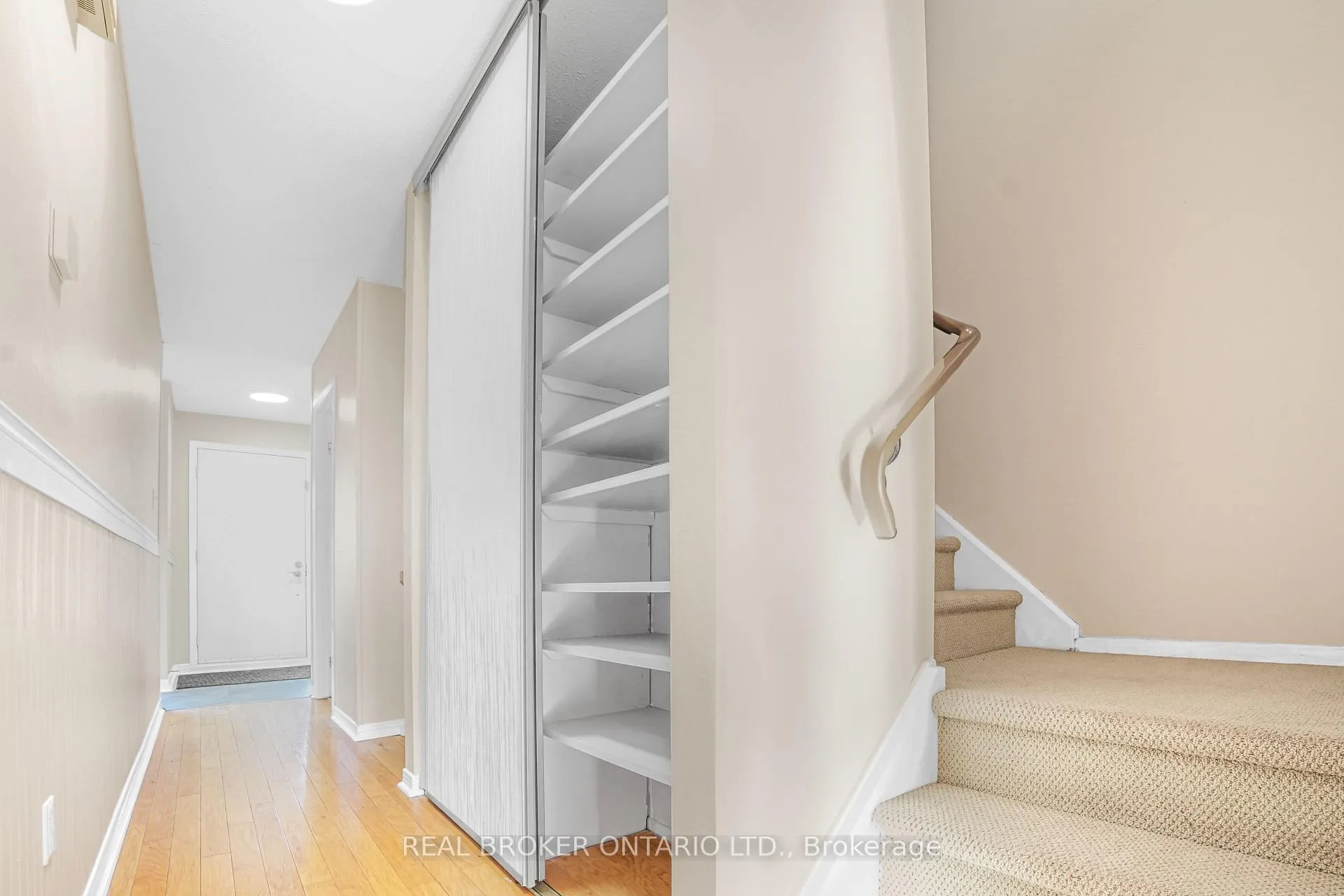 Photo 8 of Unit 10, 890 Cahill Drive W, Ottawa, Hunt Club — HOMEH