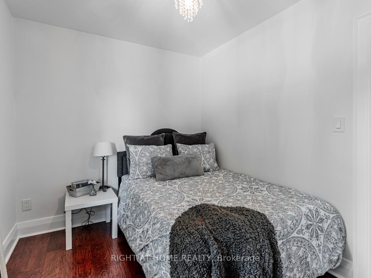 Photo 20 of 98 Douglas Avenue, Toronto, Lawrence Park North — HOMEH