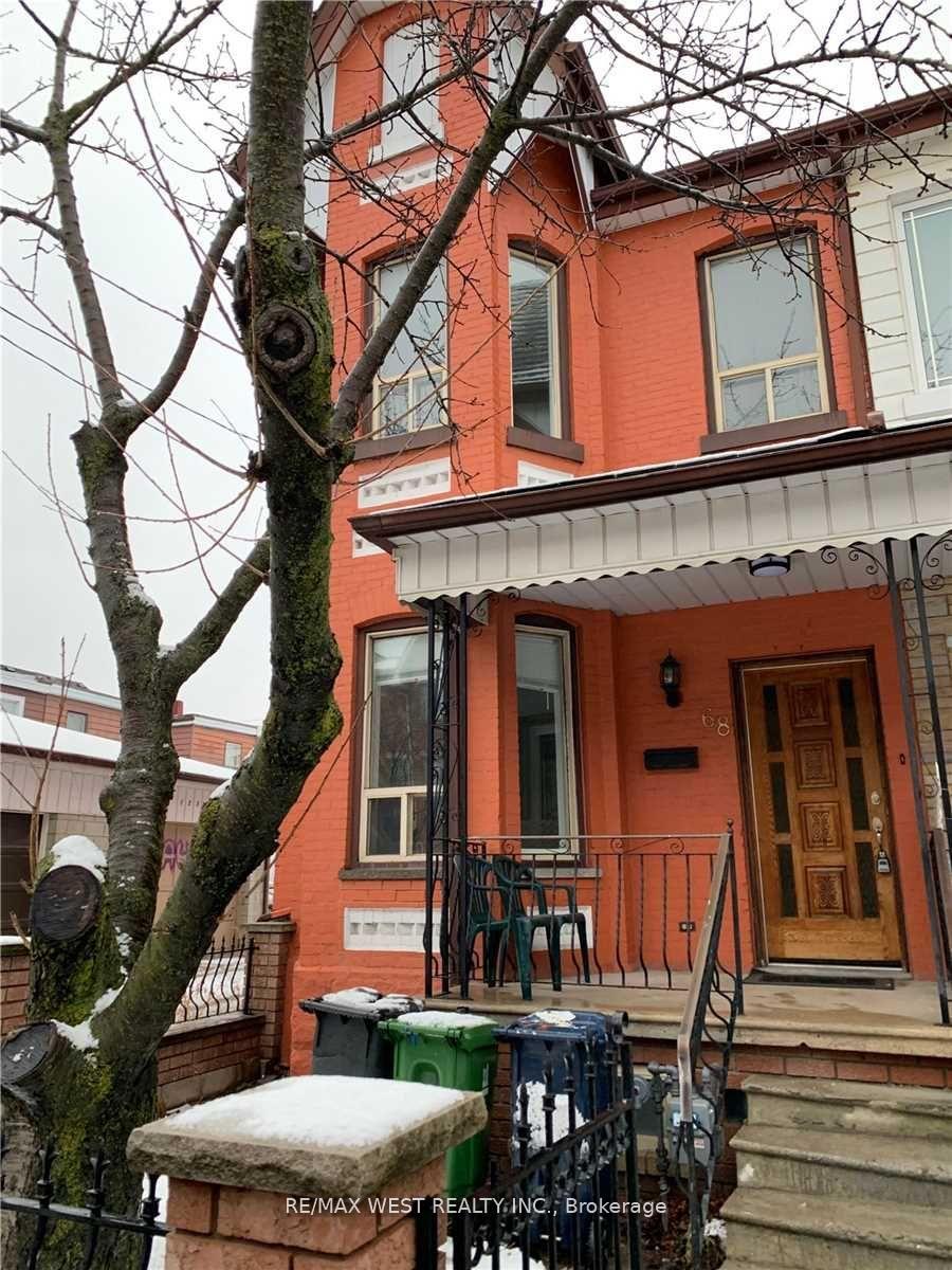 Front of Unit 2nd floor, 68 Florence Street