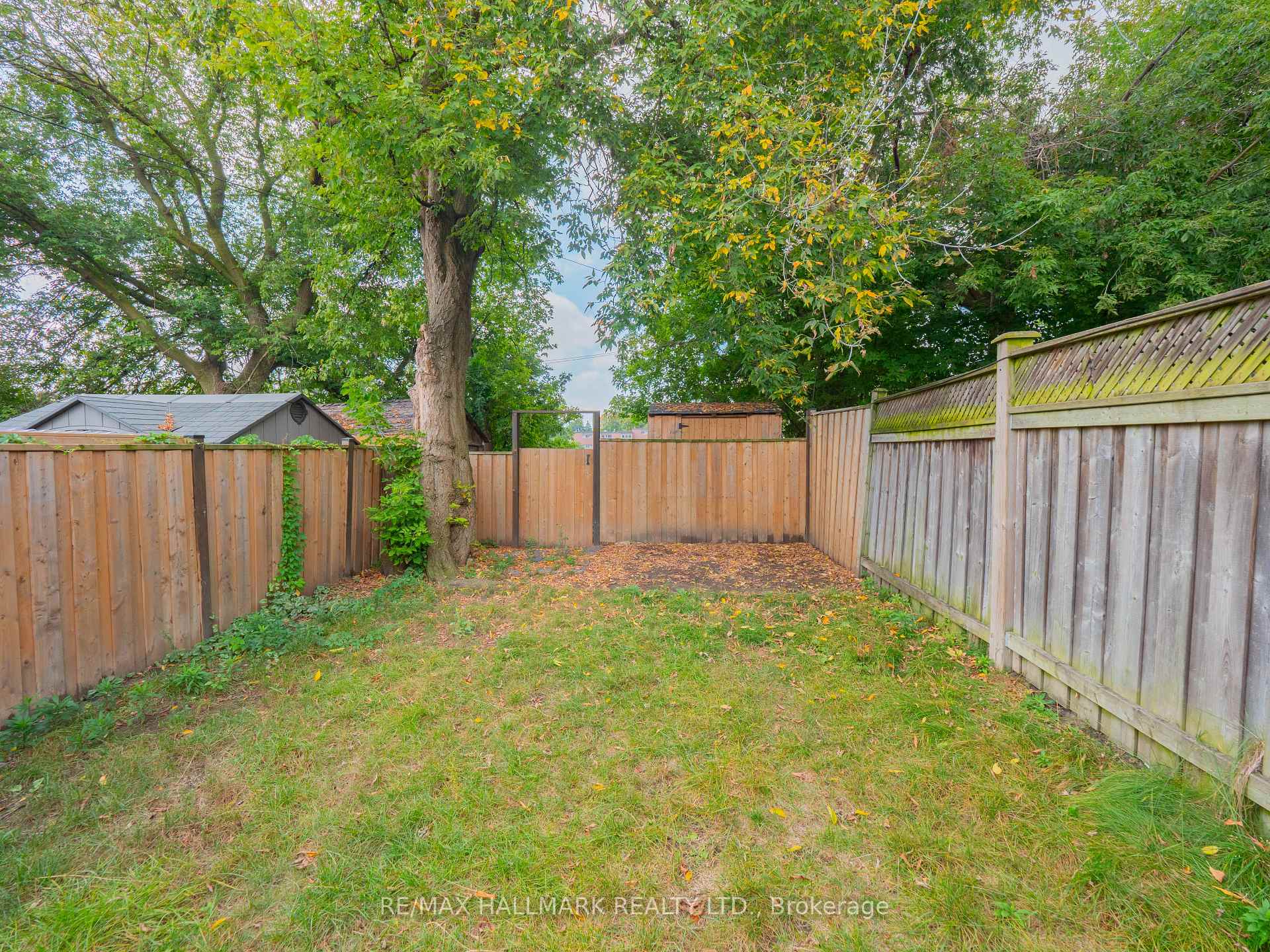Photo 30 of 414 Jones Avenue, Toronto, Blake-Jones — HOMEH