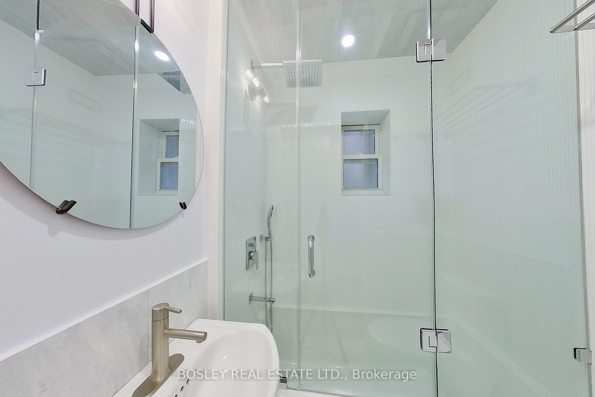 Photo 11 of Unit Lower, 9 Hambly Avenue, Toronto, The Beaches — HOMEH