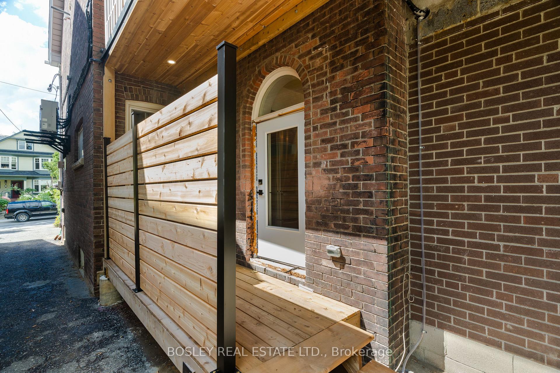 Photo 13 of Unit Lower, 9 Hambly Avenue, Toronto, The Beaches — HOMEH