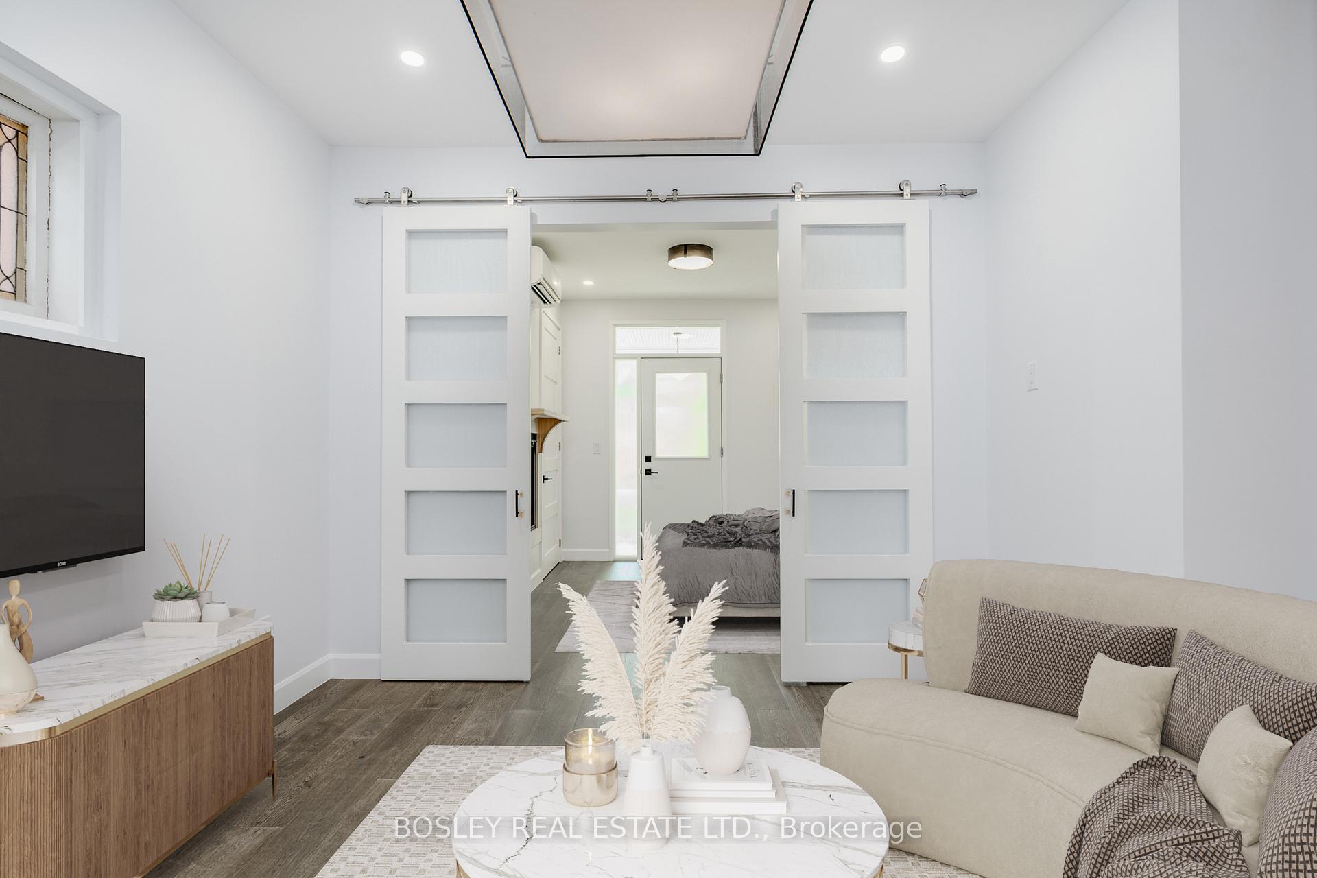 Photo 19 of Unit Lower, 9 Hambly Avenue, Toronto, The Beaches — HOMEH