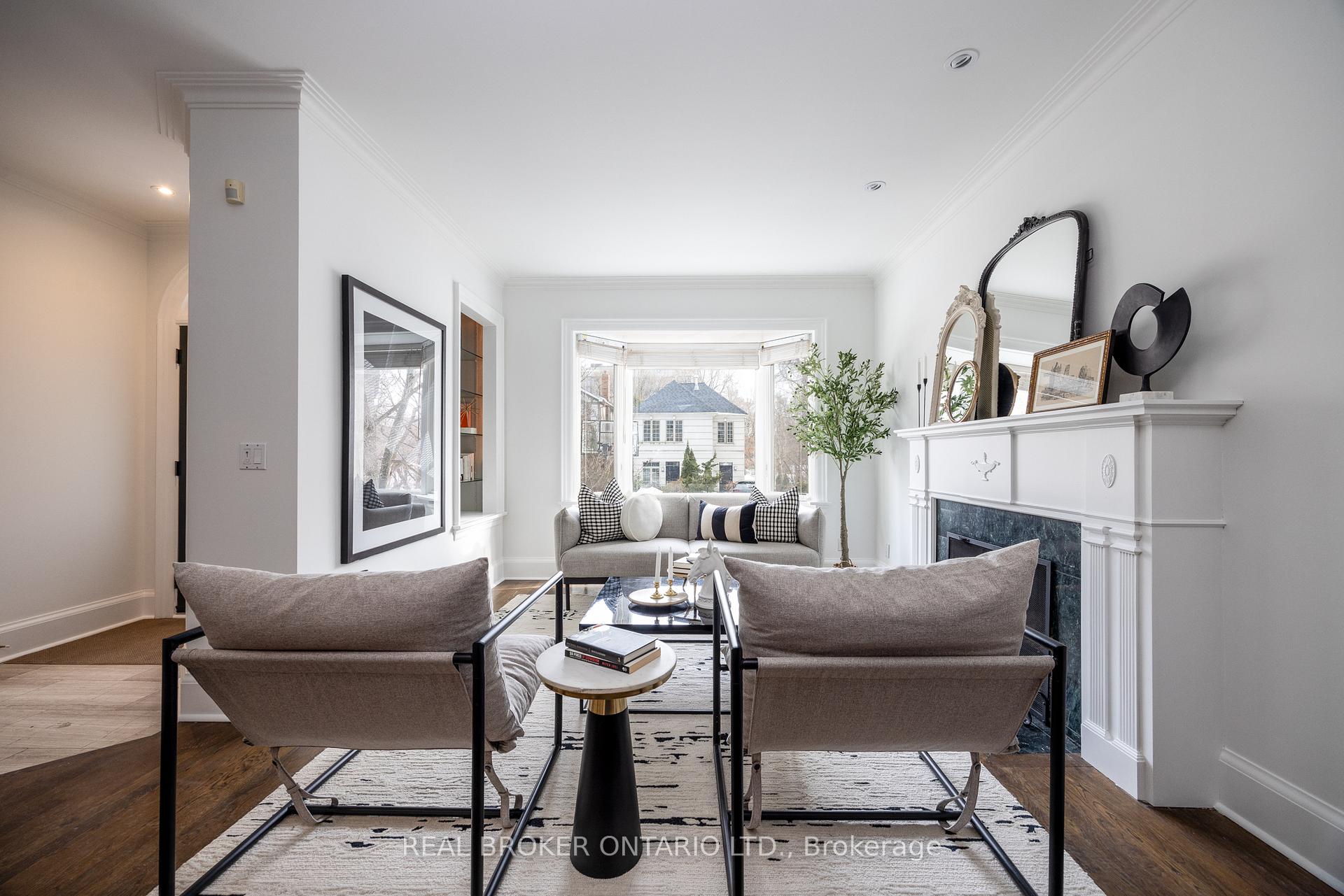 Photo 3 of 258 Douglas Avenue, Toronto, Lawrence Park North — HOMEH