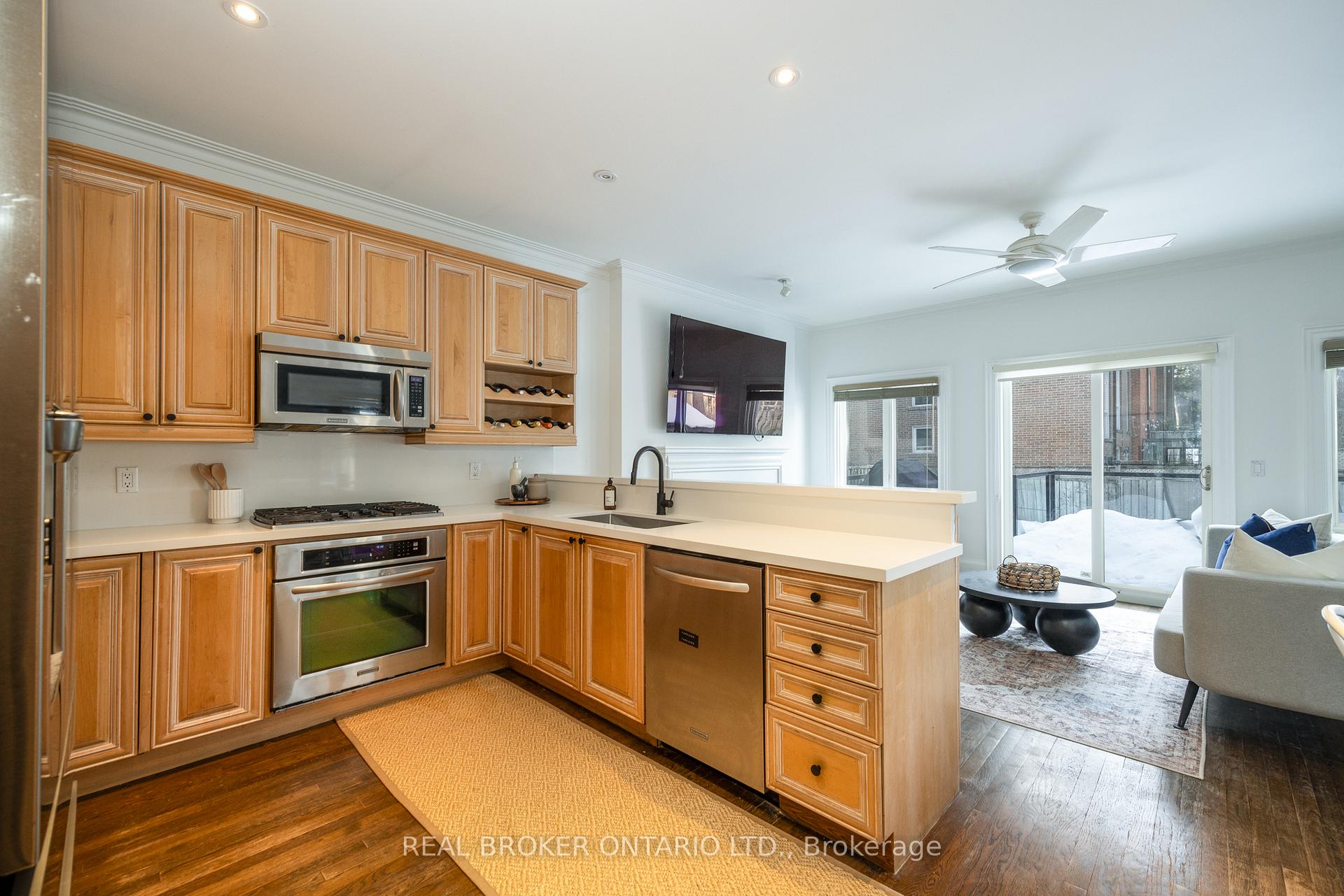 Photo 10 of 258 Douglas Avenue, Toronto, Lawrence Park North — HOMEH