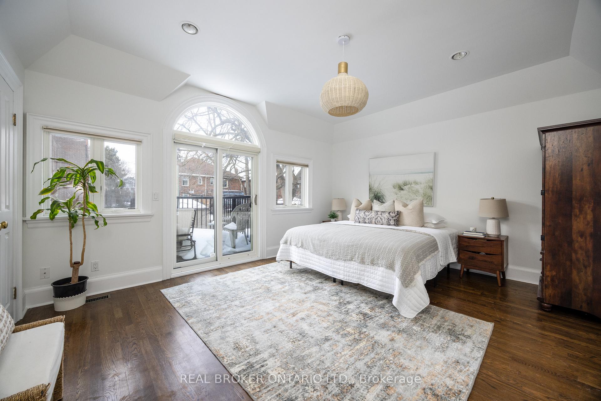 Photo 15 of 258 Douglas Avenue, Toronto, Lawrence Park North — HOMEH