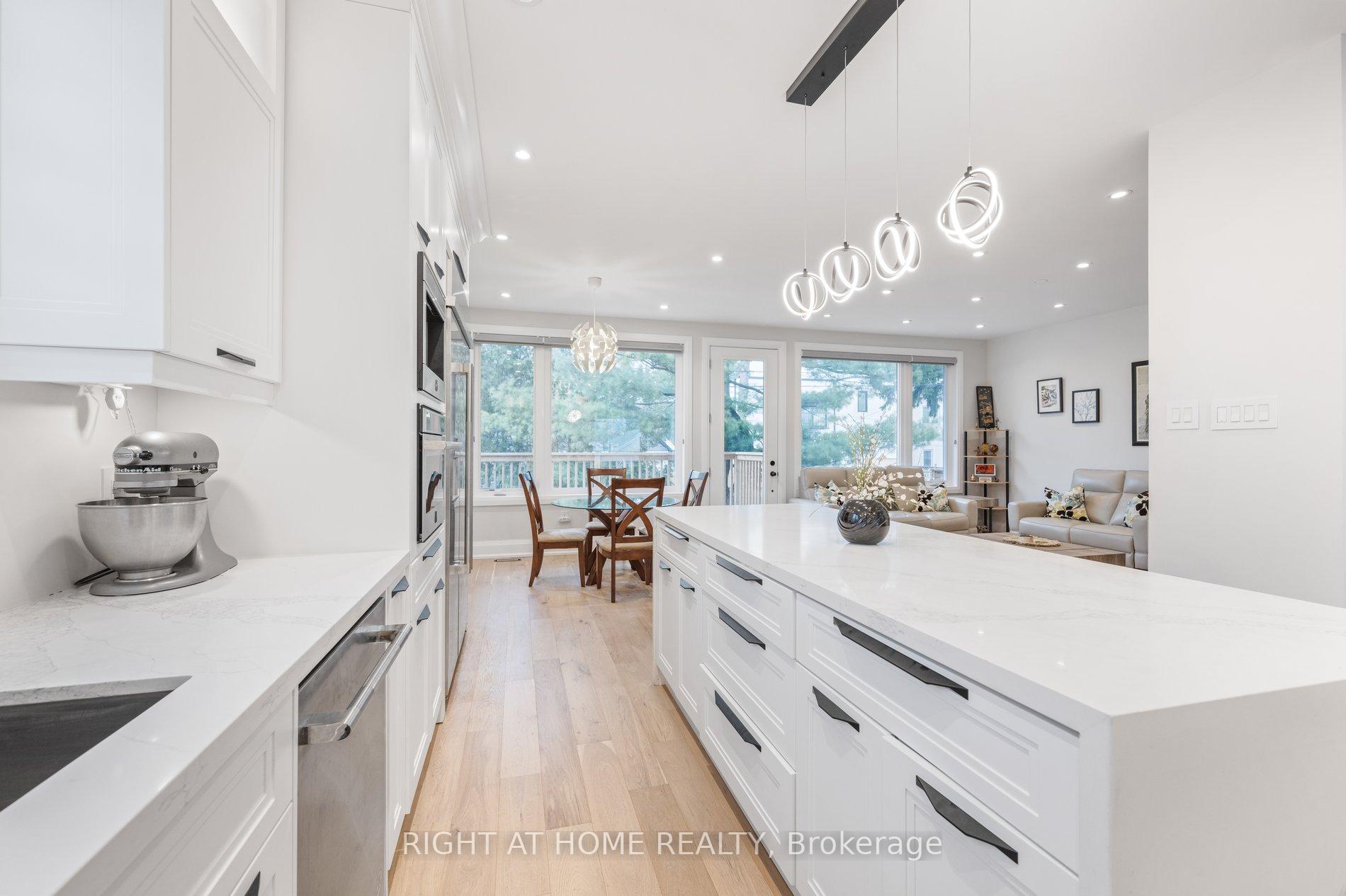 Photo 19 of 29 Machockie Road, Toronto, East York — HOMEH