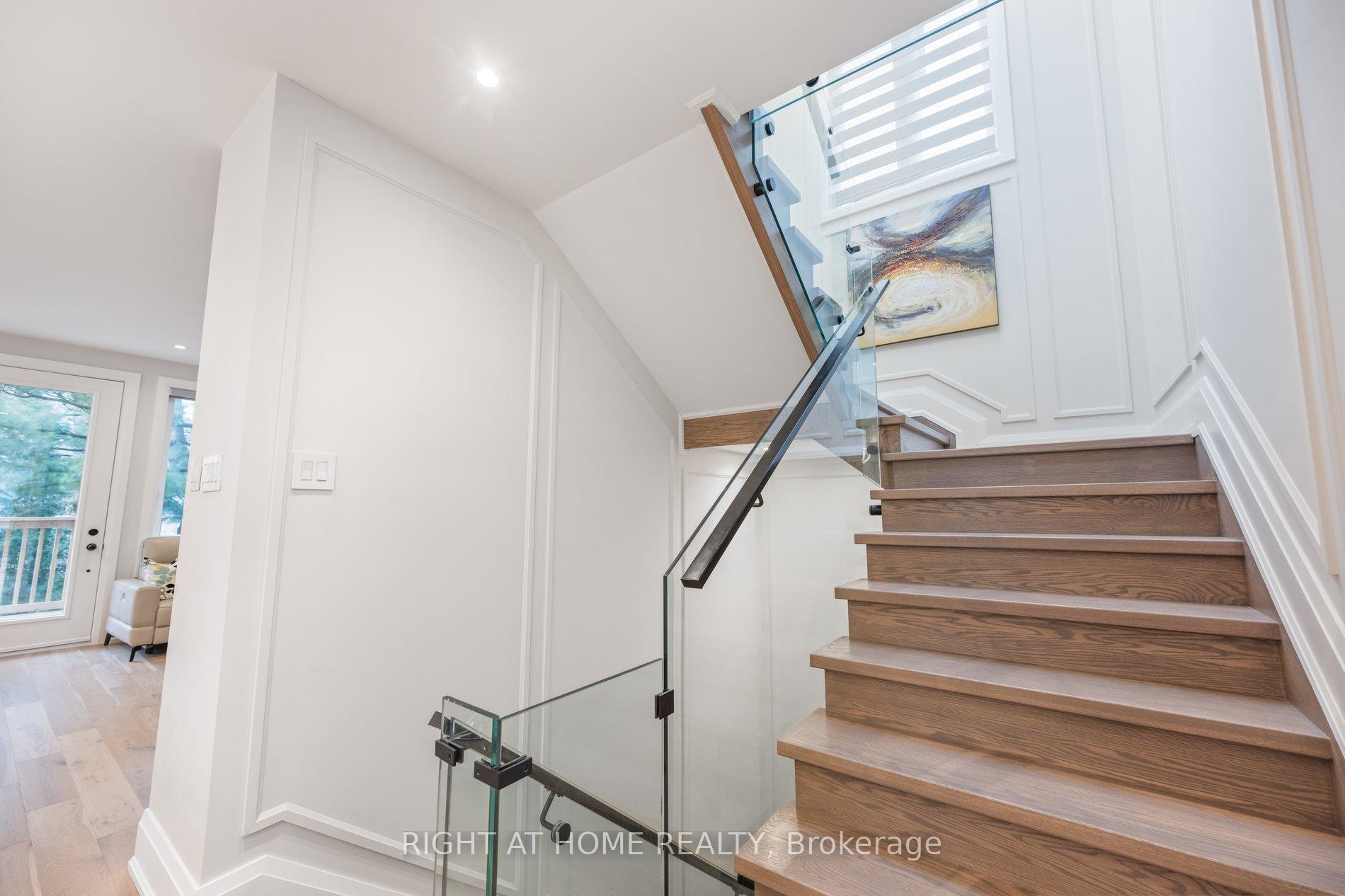 Photo 25 of 29 Machockie Road, Toronto, East York — HOMEH