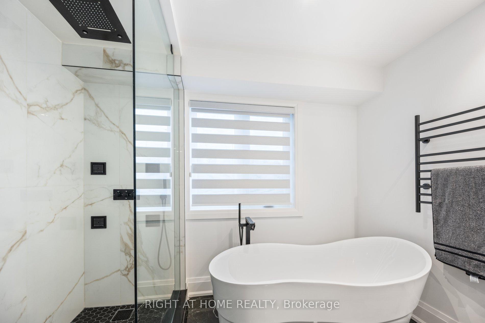 Photo 31 of 29 Machockie Road, Toronto, East York — HOMEH