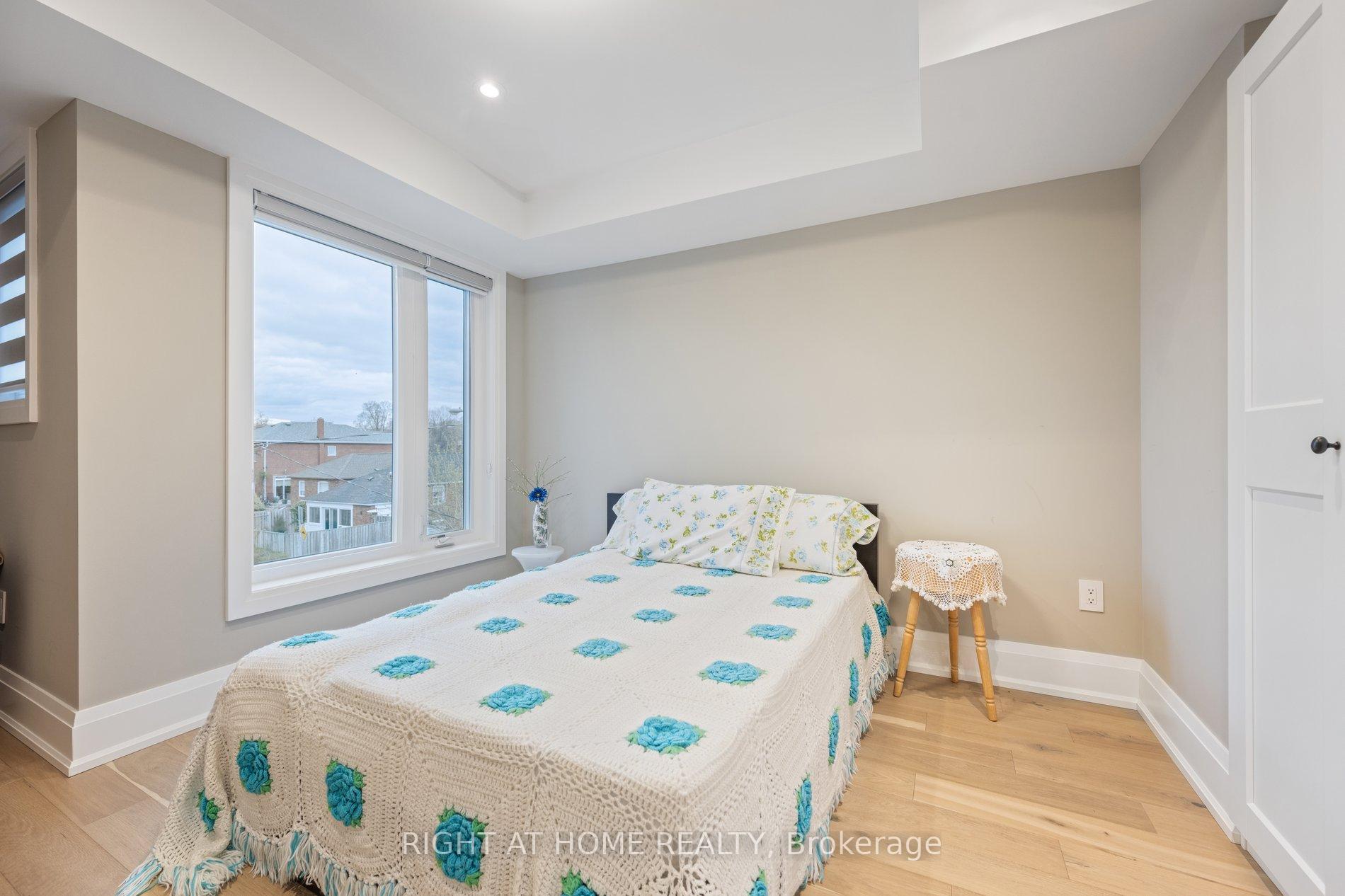 Photo 36 of 29 Machockie Road, Toronto, East York — HOMEH