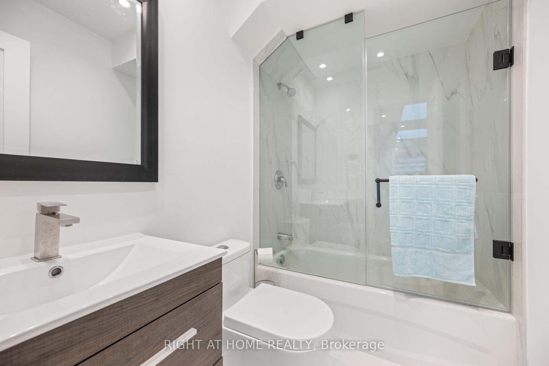 Photo 38 of 29 Machockie Road, Toronto, East York — HOMEH