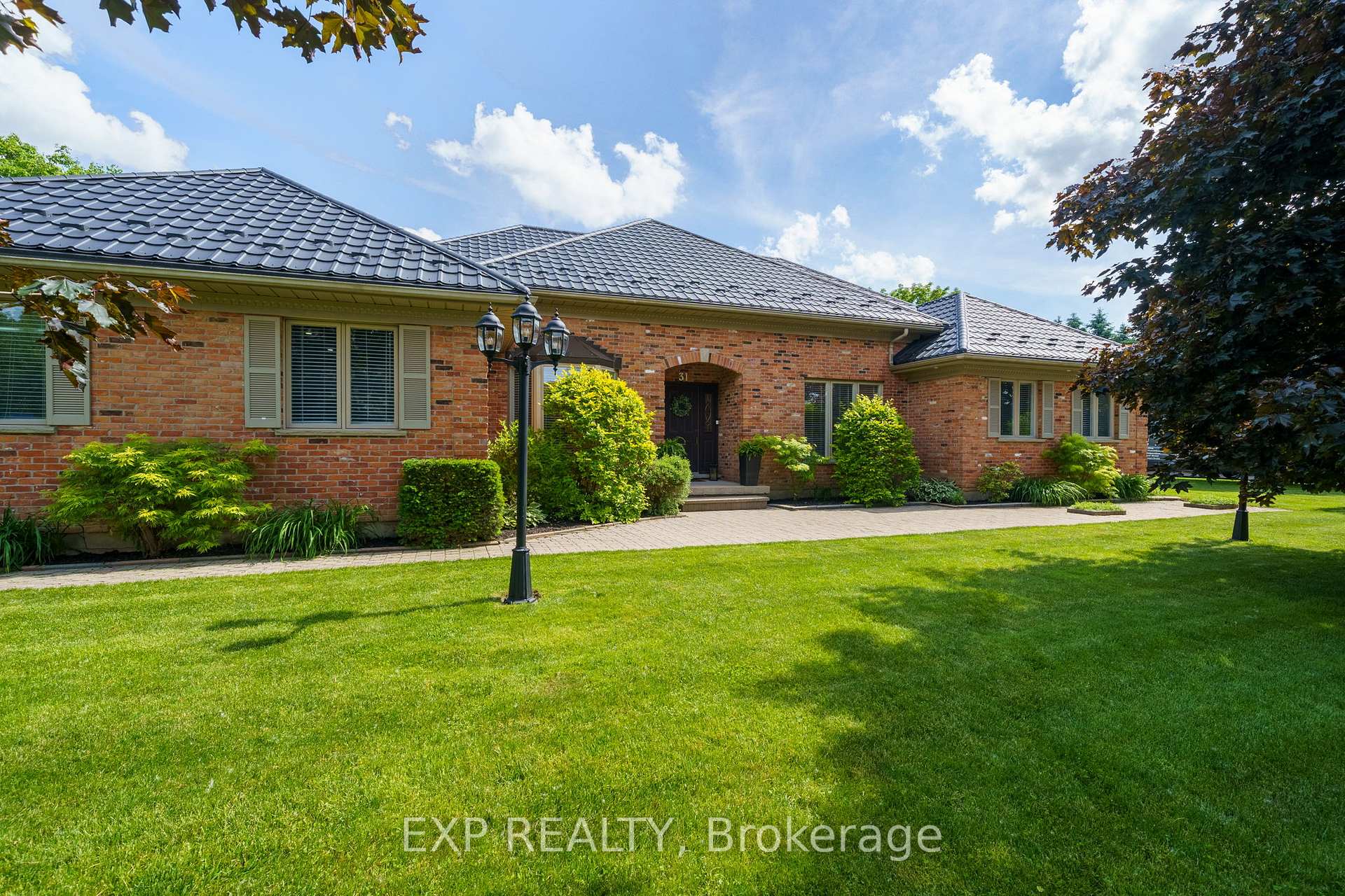Photo 2 of 31 Wright Street, Thames Centre, Nilestown — HOMEH