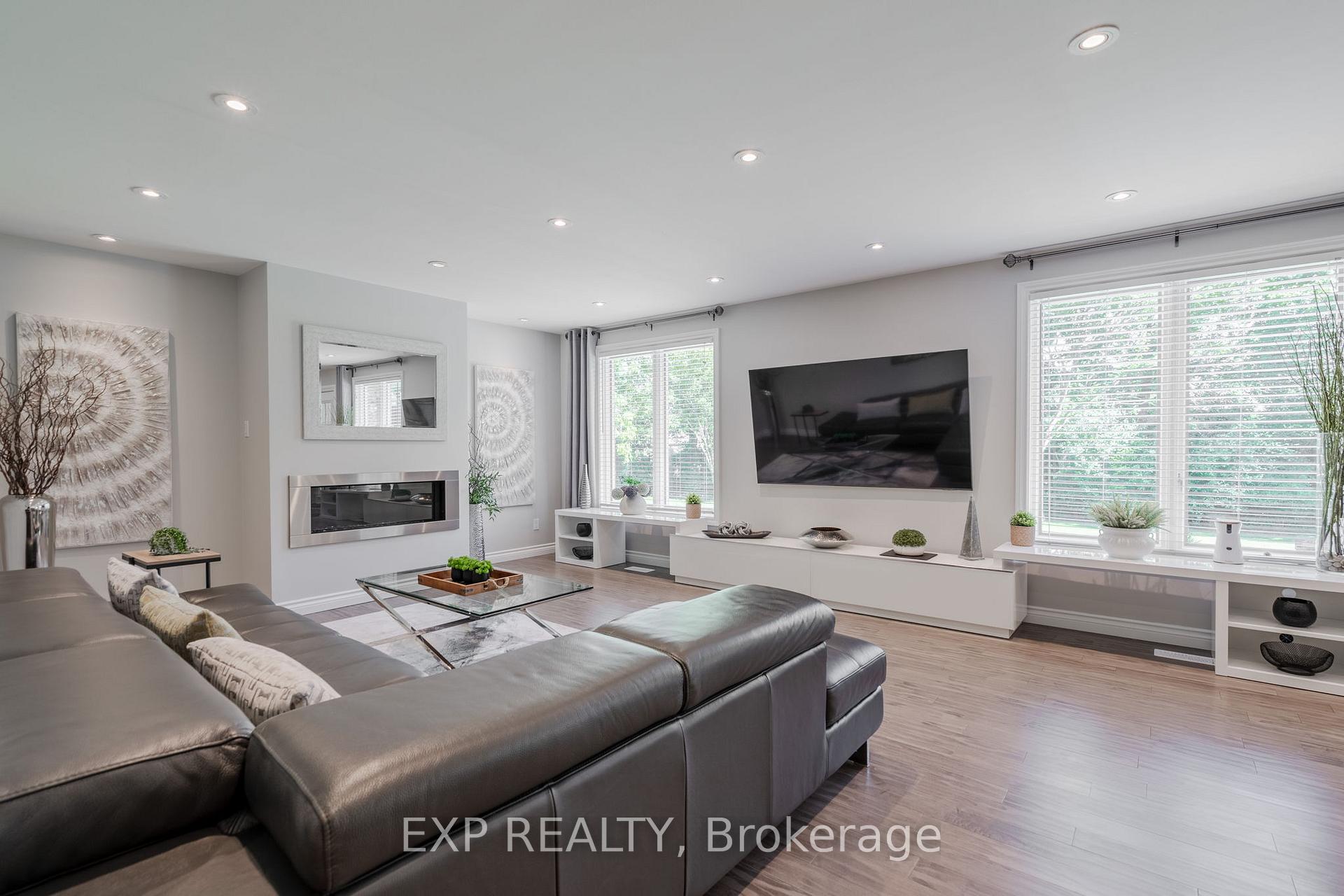 Photo 17 of 31 Wright Street, Thames Centre, Nilestown — HOMEH