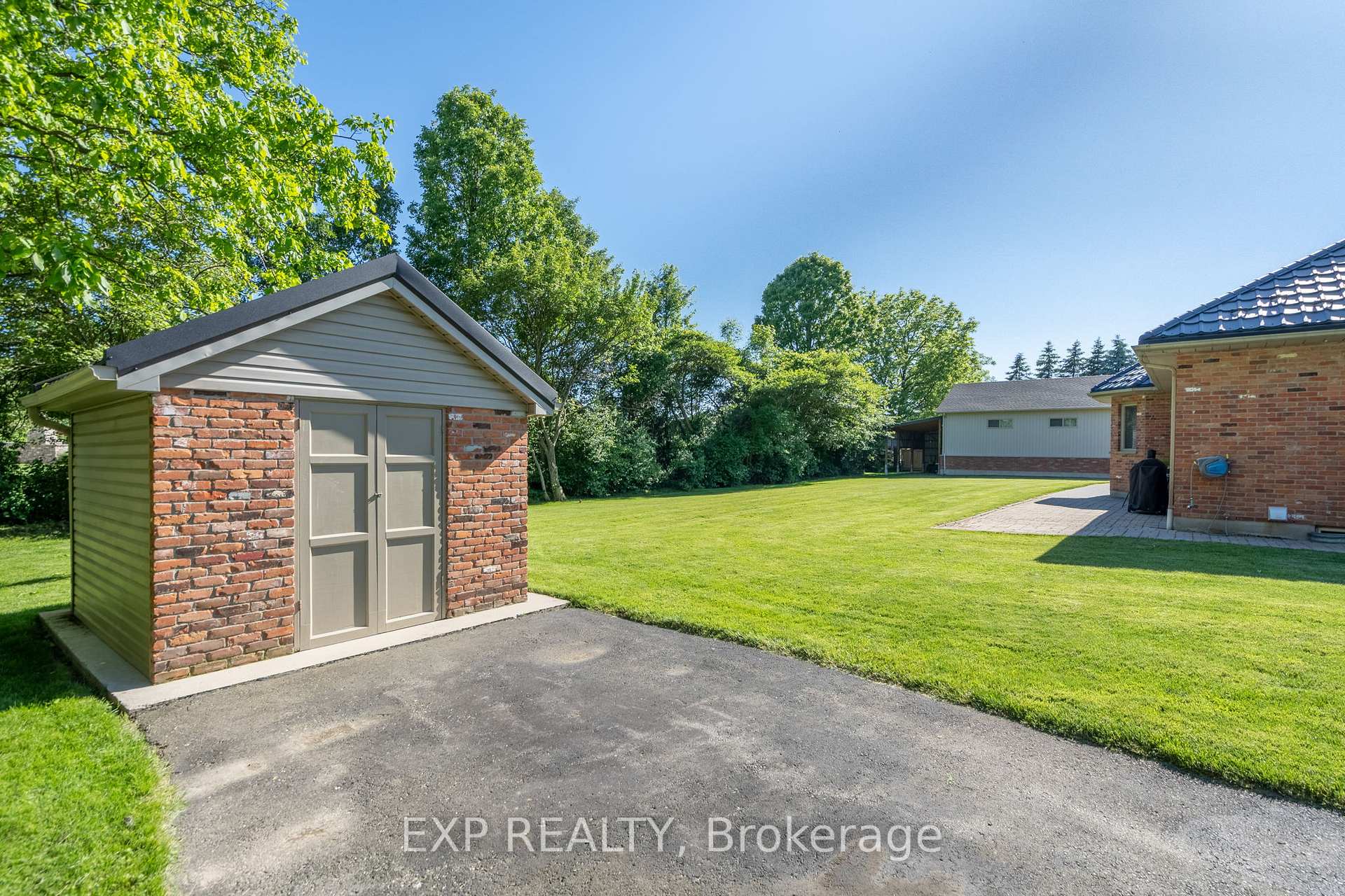 Photo 32 of 31 Wright Street, Thames Centre, Nilestown — HOMEH