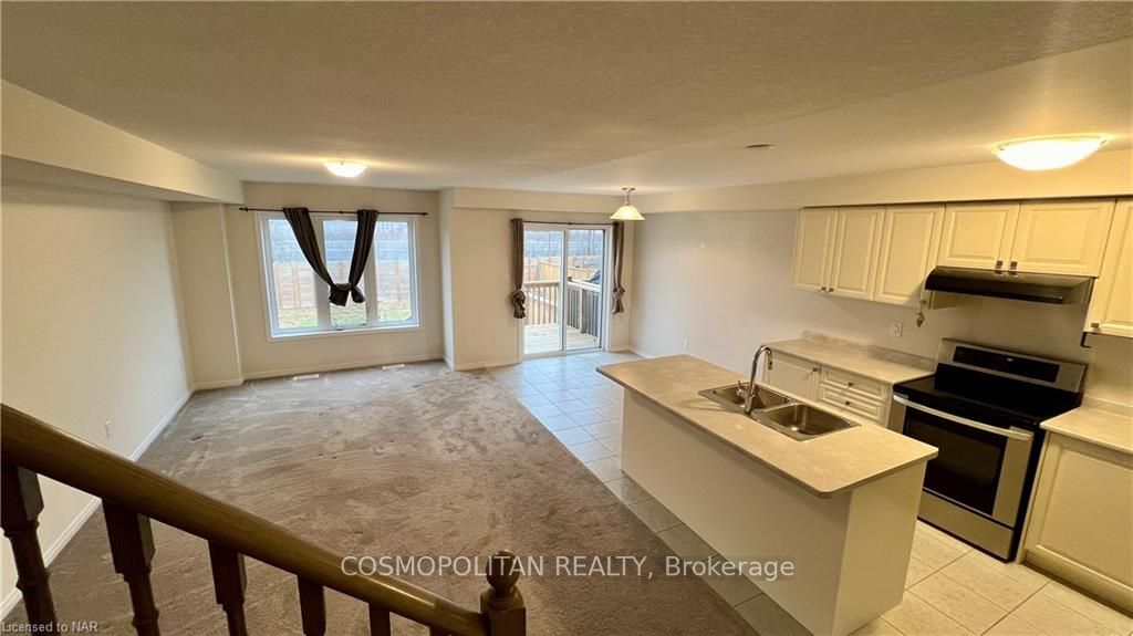 Photo 3 of 194 Esther Crescent, Thorold, Hurricane/Merrittville — HOMEH
