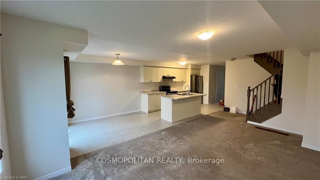 Photo 4 of 194 Esther Crescent, Thorold, Hurricane/Merrittville — HOMEH
