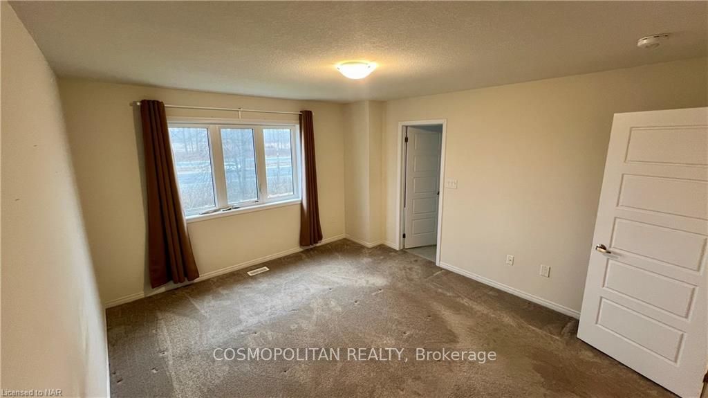Photo 13 of 194 Esther Crescent, Thorold, Hurricane/Merrittville — HOMEH