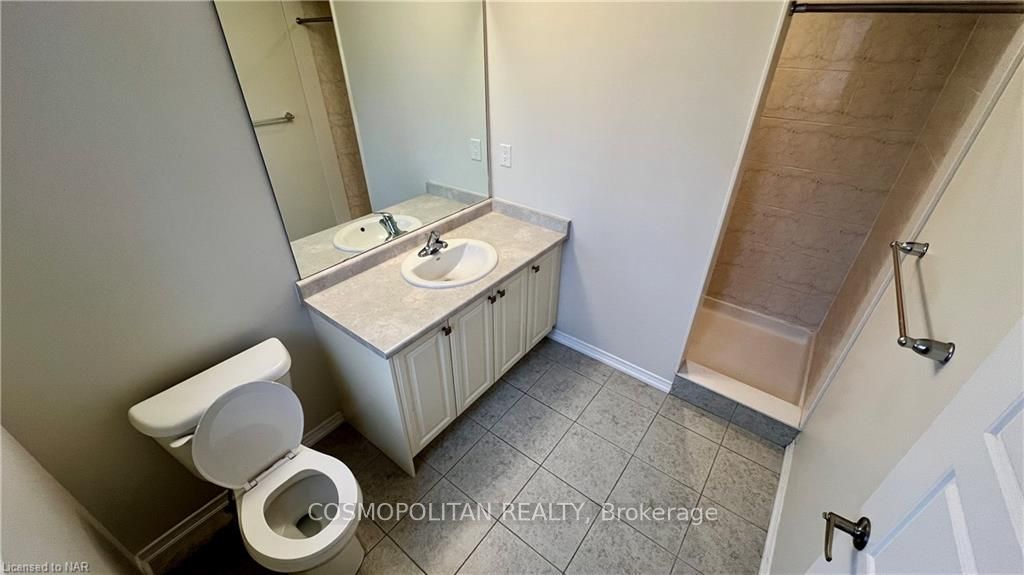 Photo 14 of 194 Esther Crescent, Thorold, Hurricane/Merrittville — HOMEH