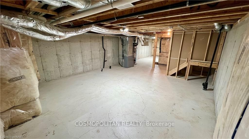 Photo 19 of 194 Esther Crescent, Thorold, Hurricane/Merrittville — HOMEH