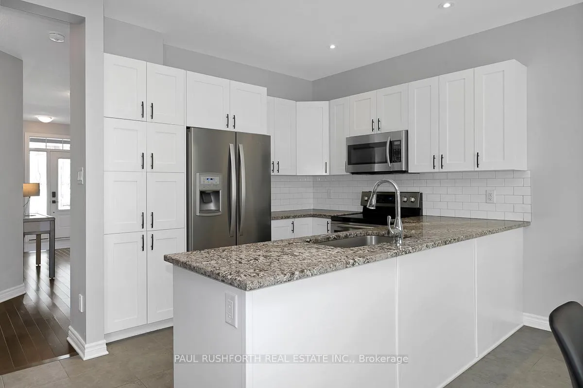 Photo 10 of 556 Genevriers Street, Ottawa, Avalon West — HOMEH