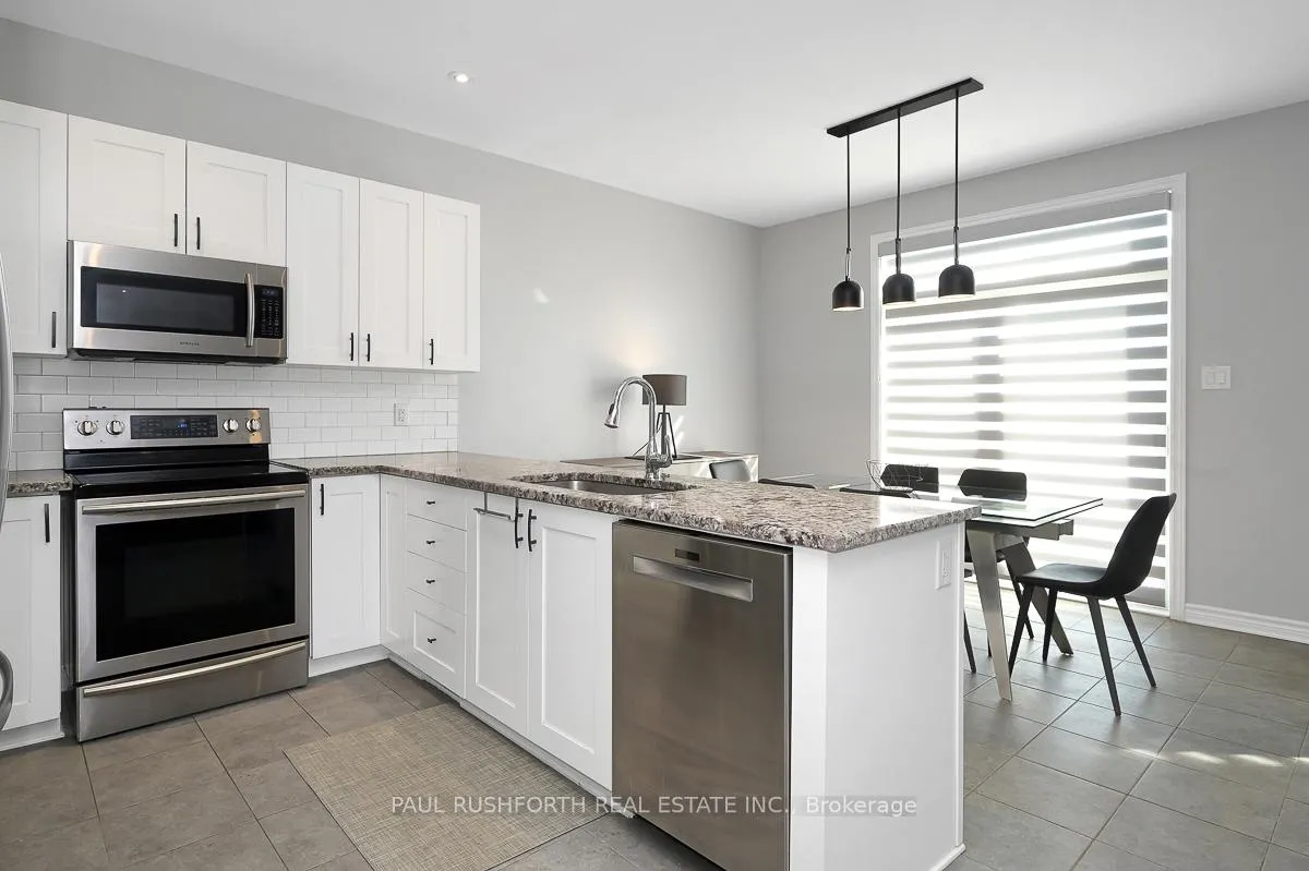 Photo 11 of 556 Genevriers Street, Ottawa, Avalon West — HOMEH