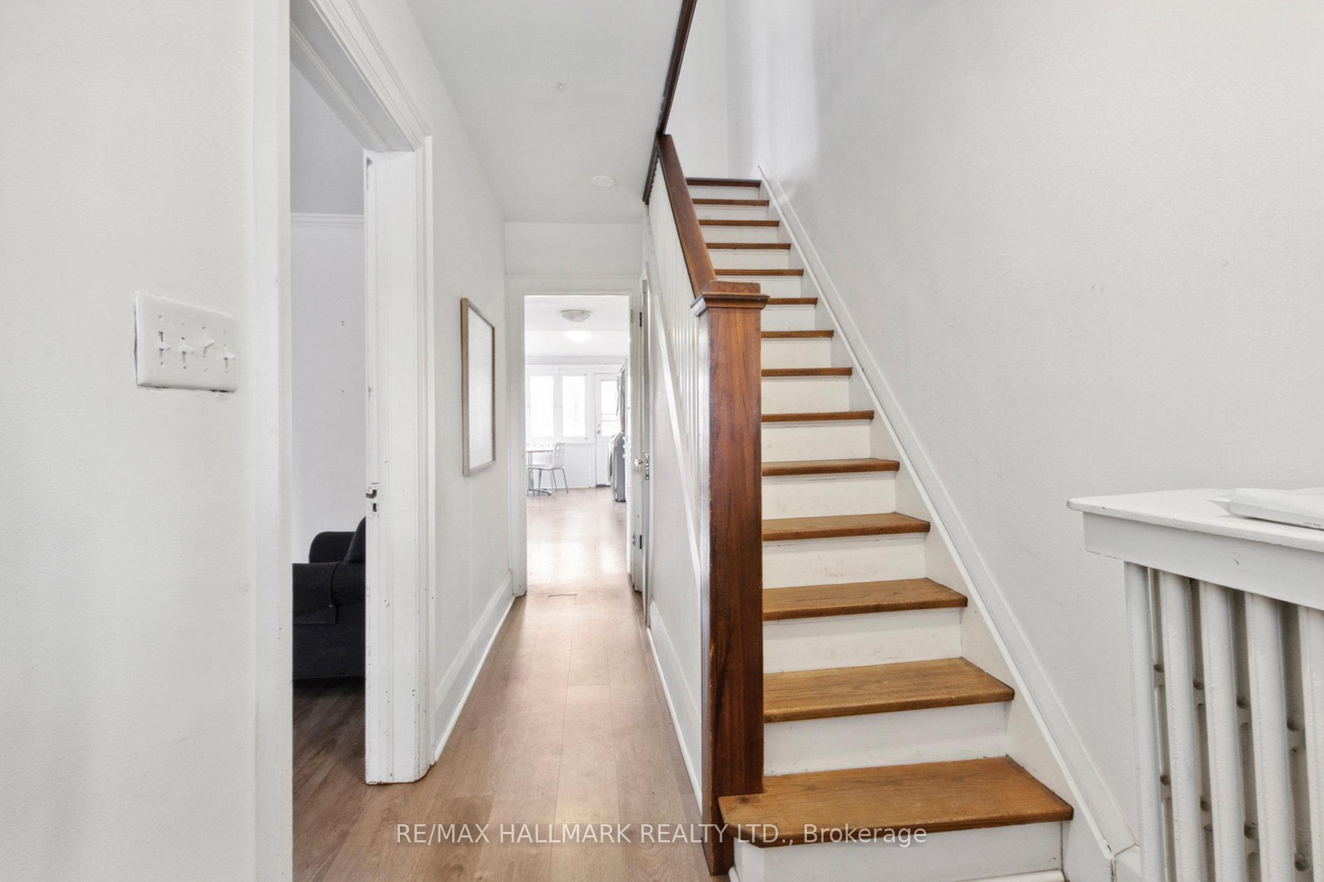 Photo 4 of 10 Dearbourne Avenue, Toronto, North Riverdale — HOMEH