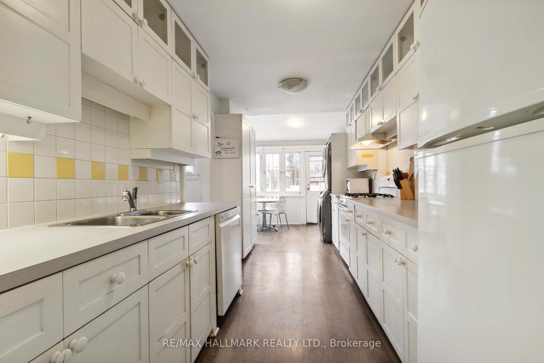 Photo 10 of 10 Dearbourne Avenue, Toronto, North Riverdale — HOMEH