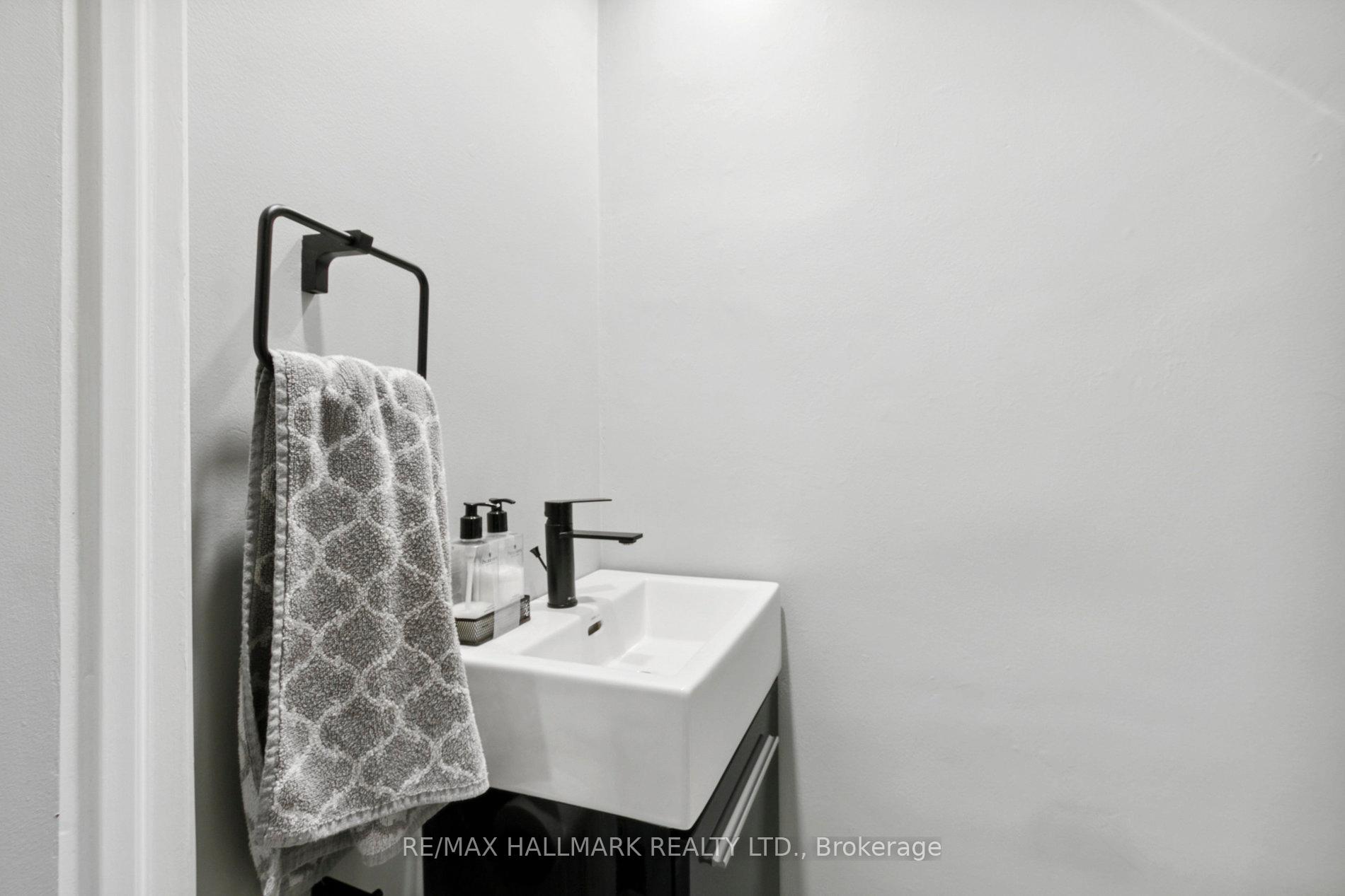 Photo 15 of 10 Dearbourne Avenue, Toronto, North Riverdale — HOMEH