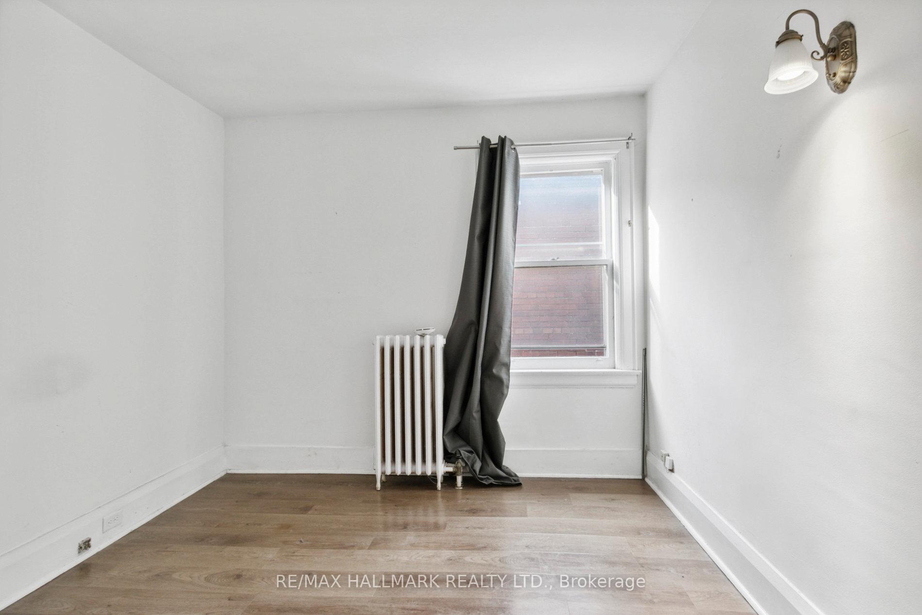 Photo 20 of 10 Dearbourne Avenue, Toronto, North Riverdale — HOMEH