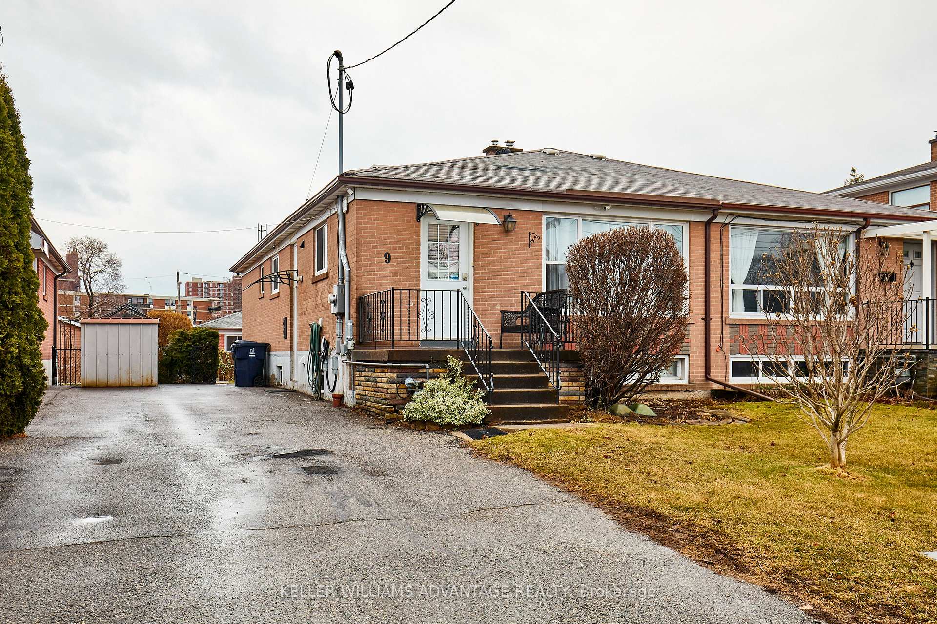 Photo 1 of 9 Chapman Avenue, Toronto, O'Connor-Parkview — HOMEH