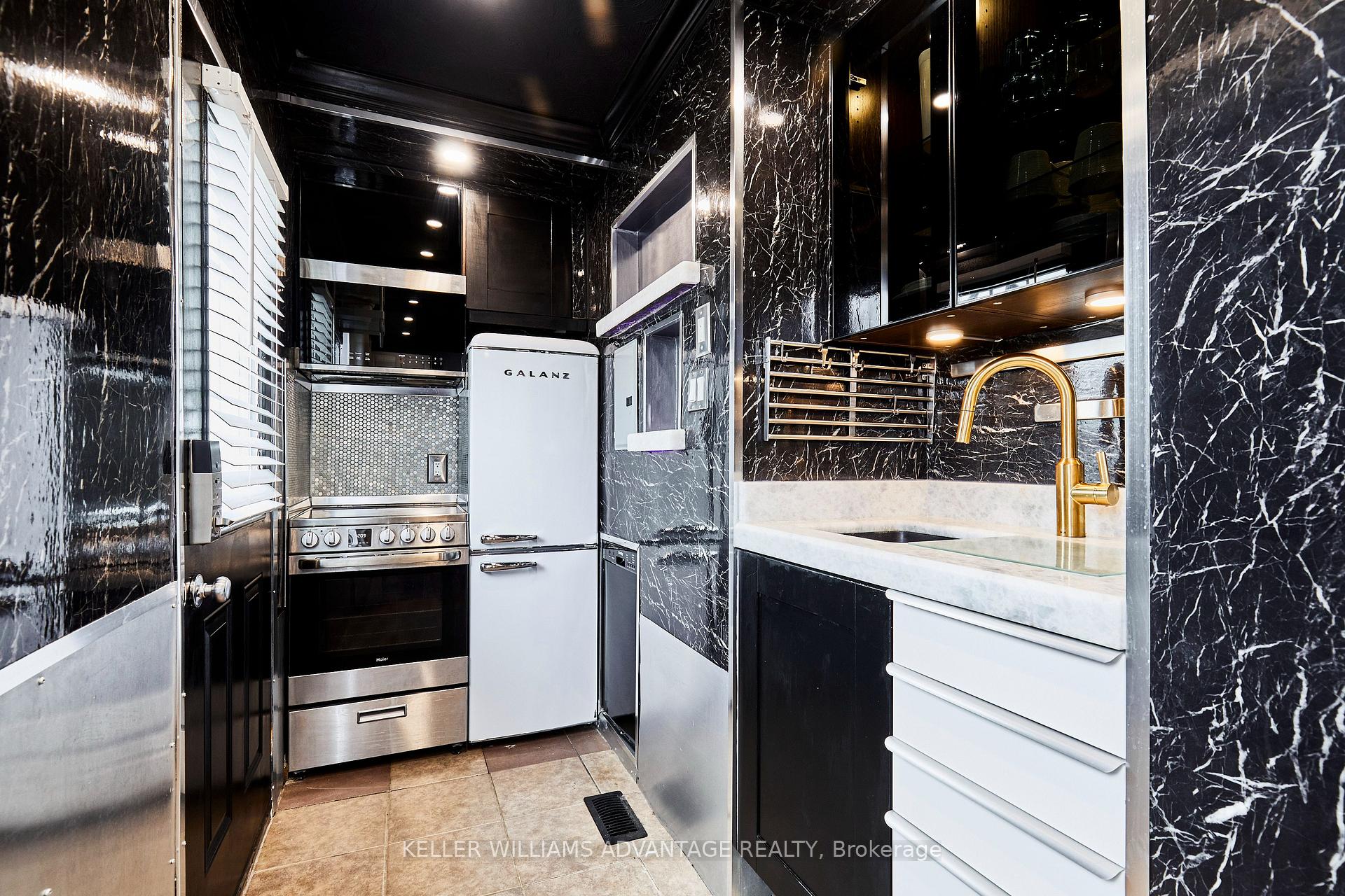 Photo 15 of 9 Chapman Avenue, Toronto, O'Connor-Parkview — HOMEH