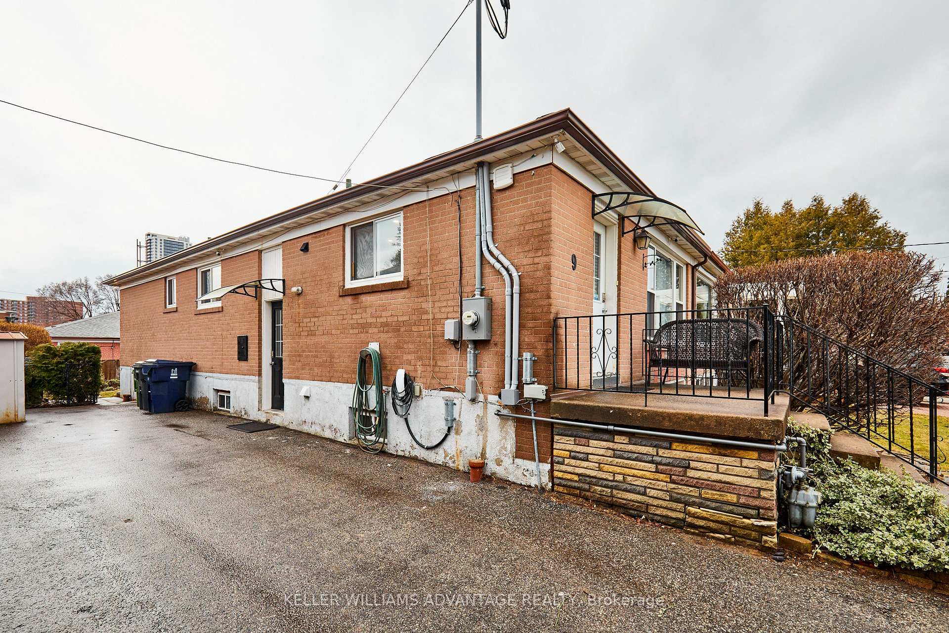 Photo 36 of 9 Chapman Avenue, Toronto, O'Connor-Parkview — HOMEH
