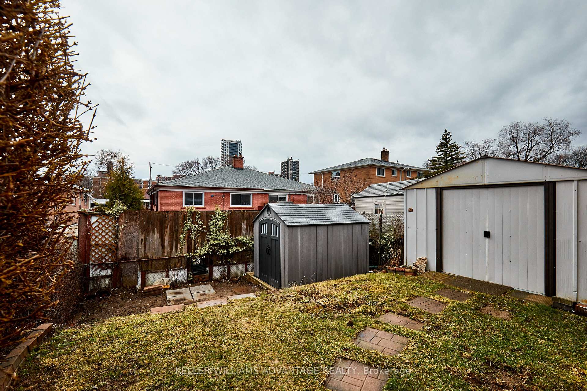 Photo 37 of 9 Chapman Avenue, Toronto, O'Connor-Parkview — HOMEH