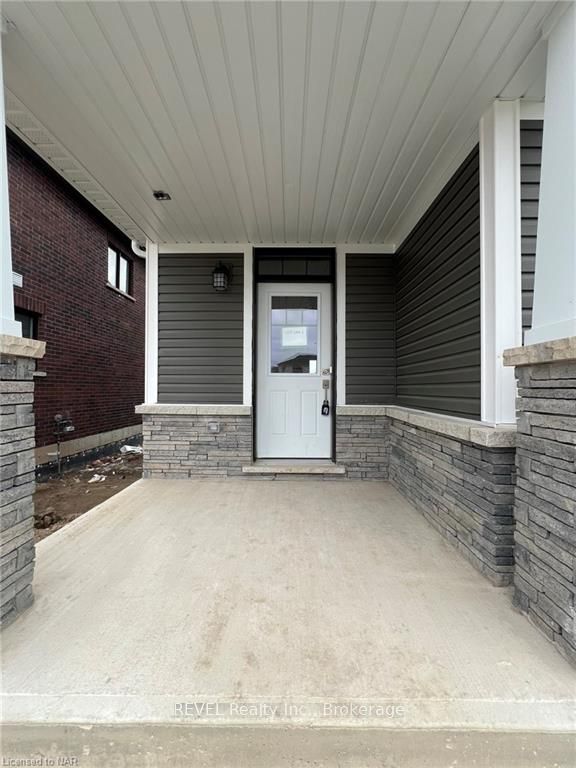 Photo 4 of 20 Lemon Avenue, Thorold, Hurricane/Merrittville — HOMEH