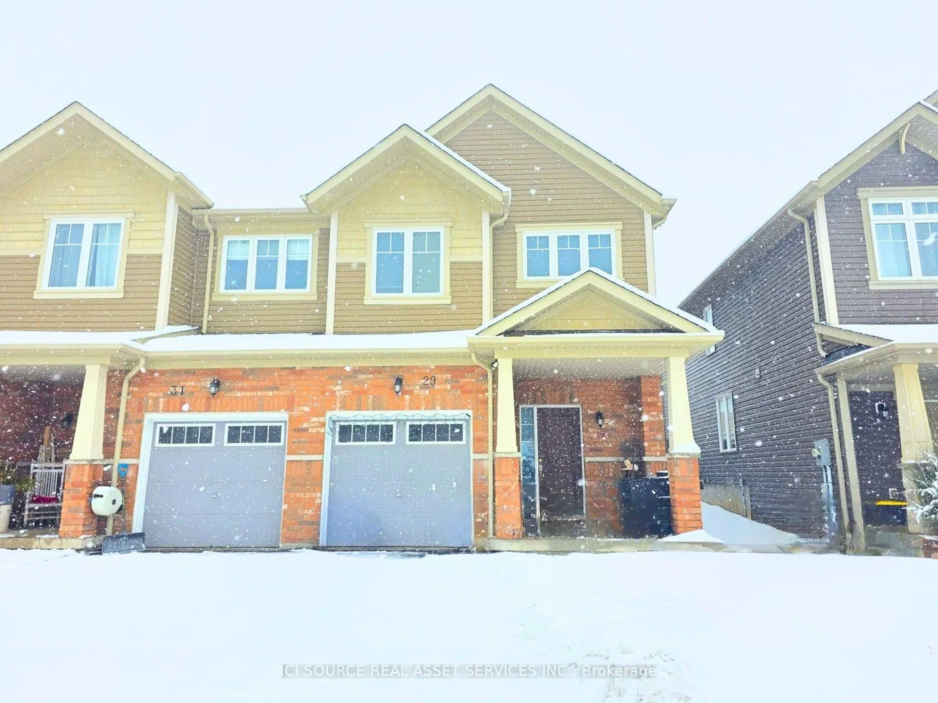 Photo 1 of 29 Tabaret Crescent, Oshawa, Windfields — HOMEH