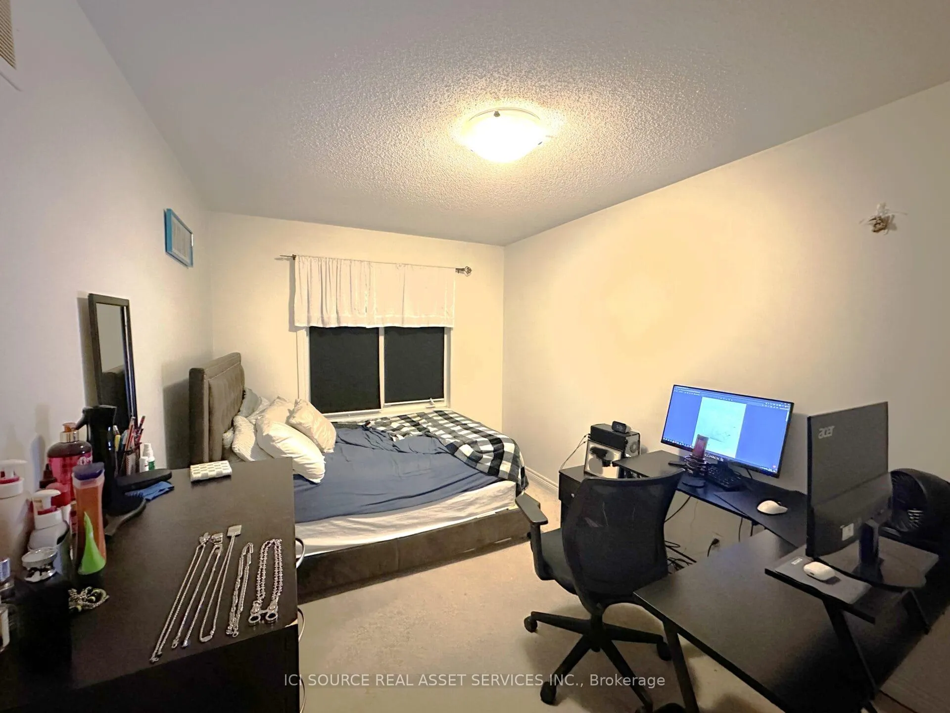 Photo 16 of 29 Tabaret Crescent, Oshawa, Windfields — HOMEH