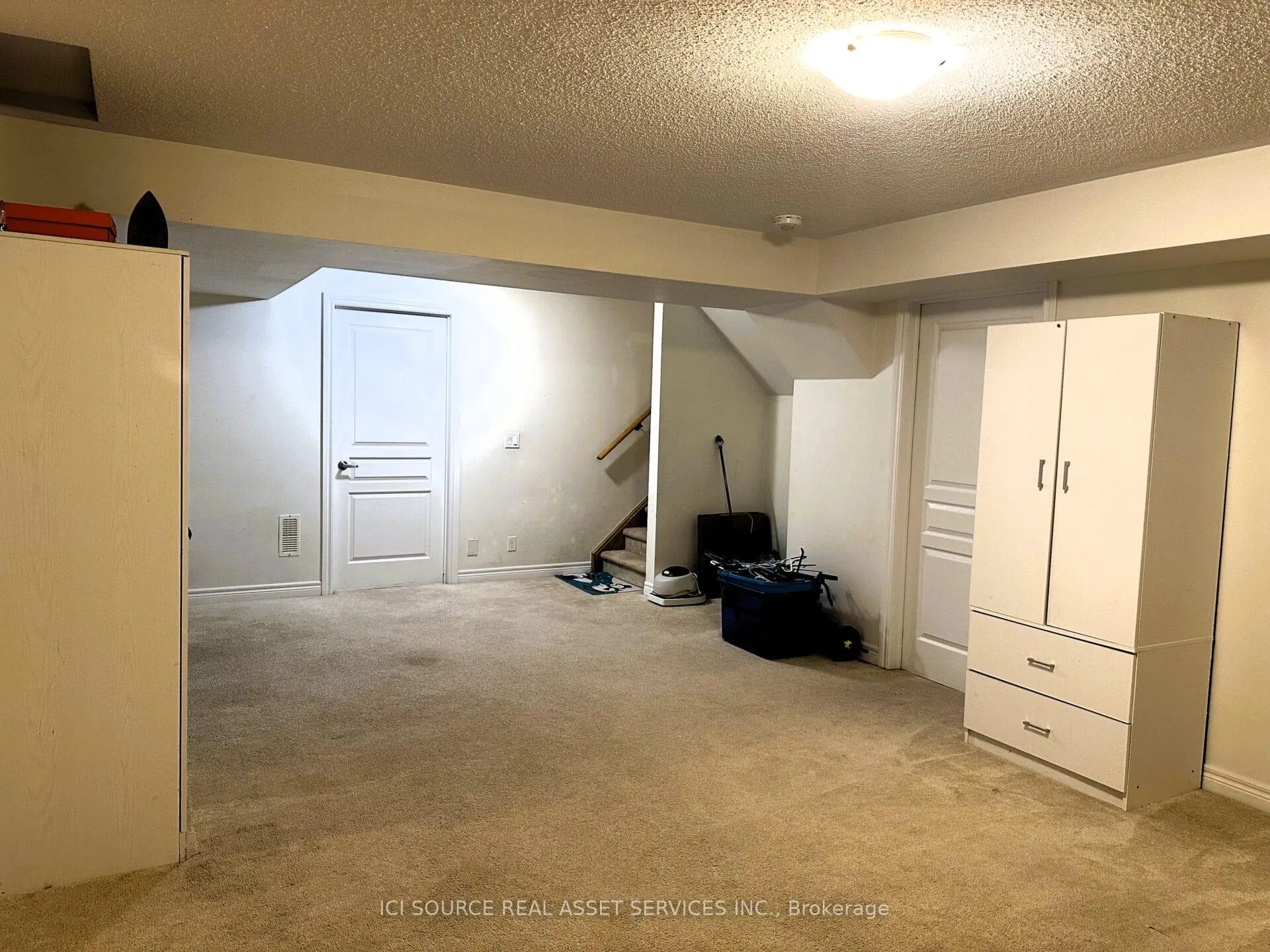 Photo 20 of 29 Tabaret Crescent, Oshawa, Windfields — HOMEH