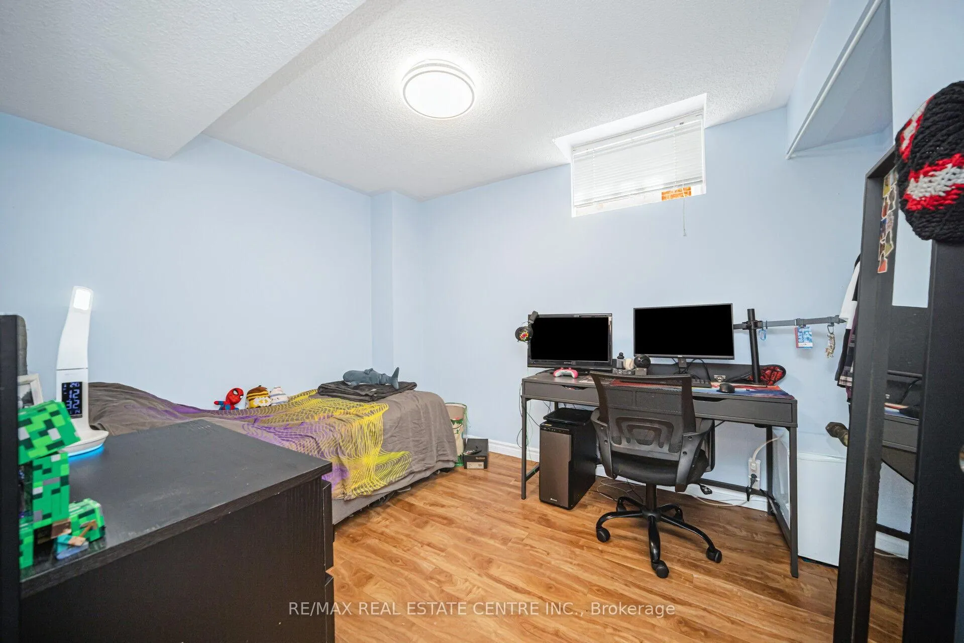 Photo 29 of 19 Silkwood Crescent, Brampton, Brampton West — HOMEH