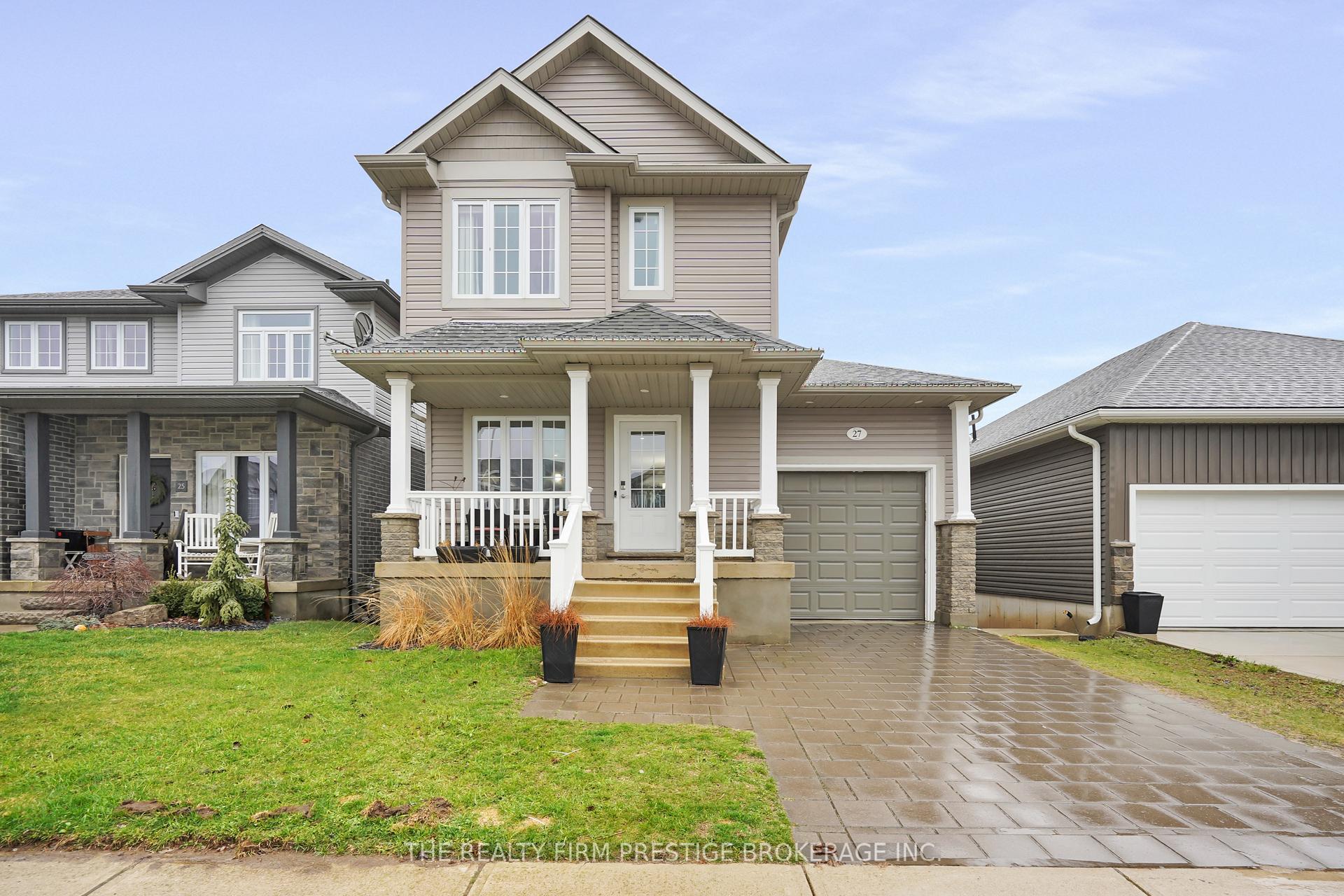Front of 27 Willis Avenue
