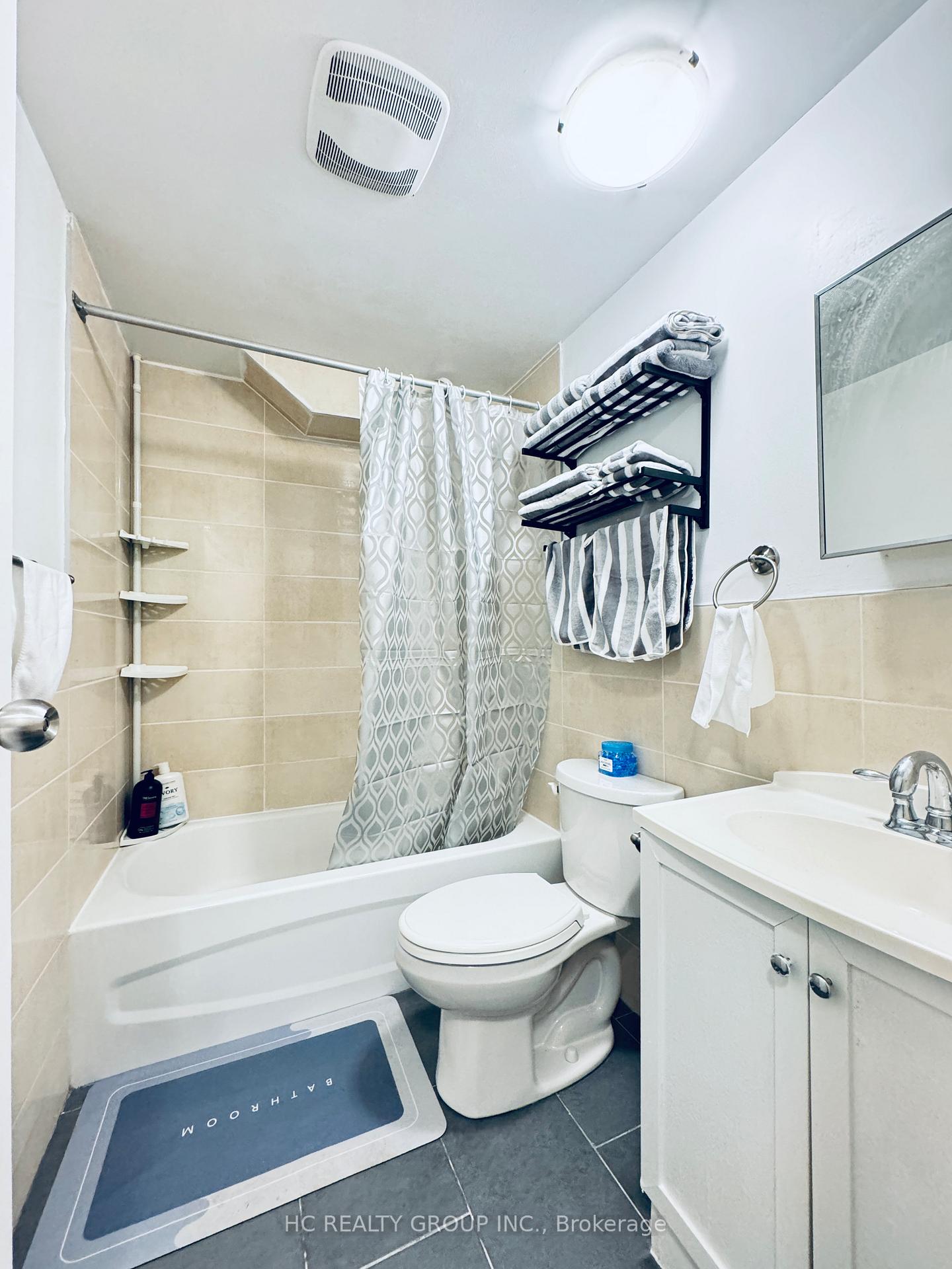 Photo 6 of 629 Bathurst Street, Toronto, University — HOMEH